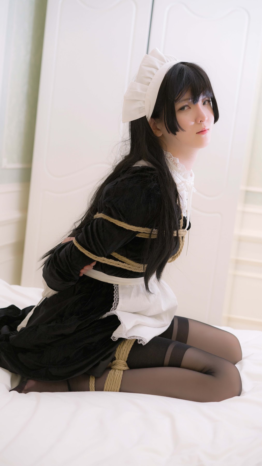 Coser@一小央泽 (yixiaoyangze) – 束缚 - P10