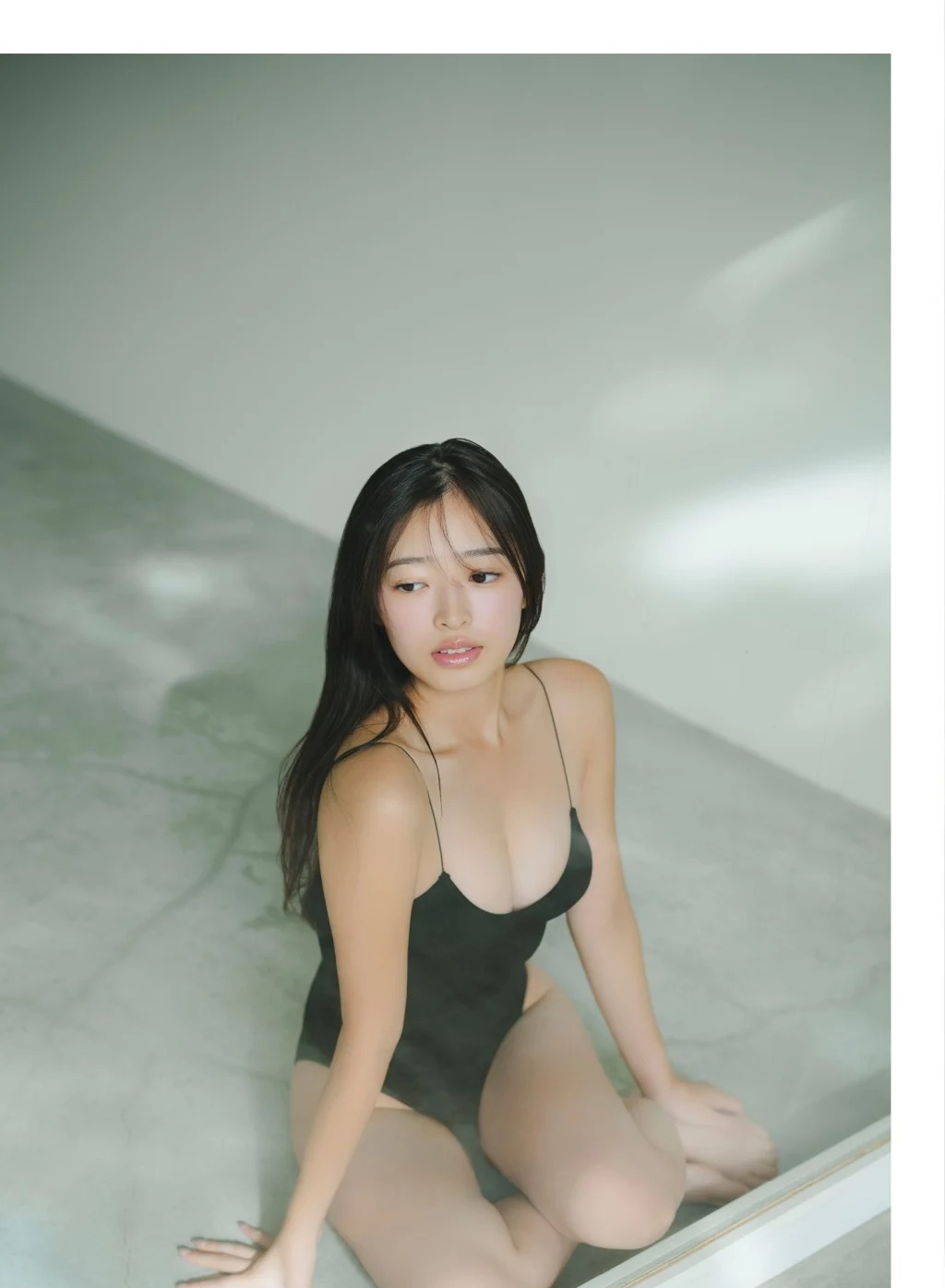 [JP] Kuroe Koharu (黒江こはる):【デジタル限定 YJ PHOTO BOOK】写真集「キラキラ輝く瞳」 (59 photos) - P7