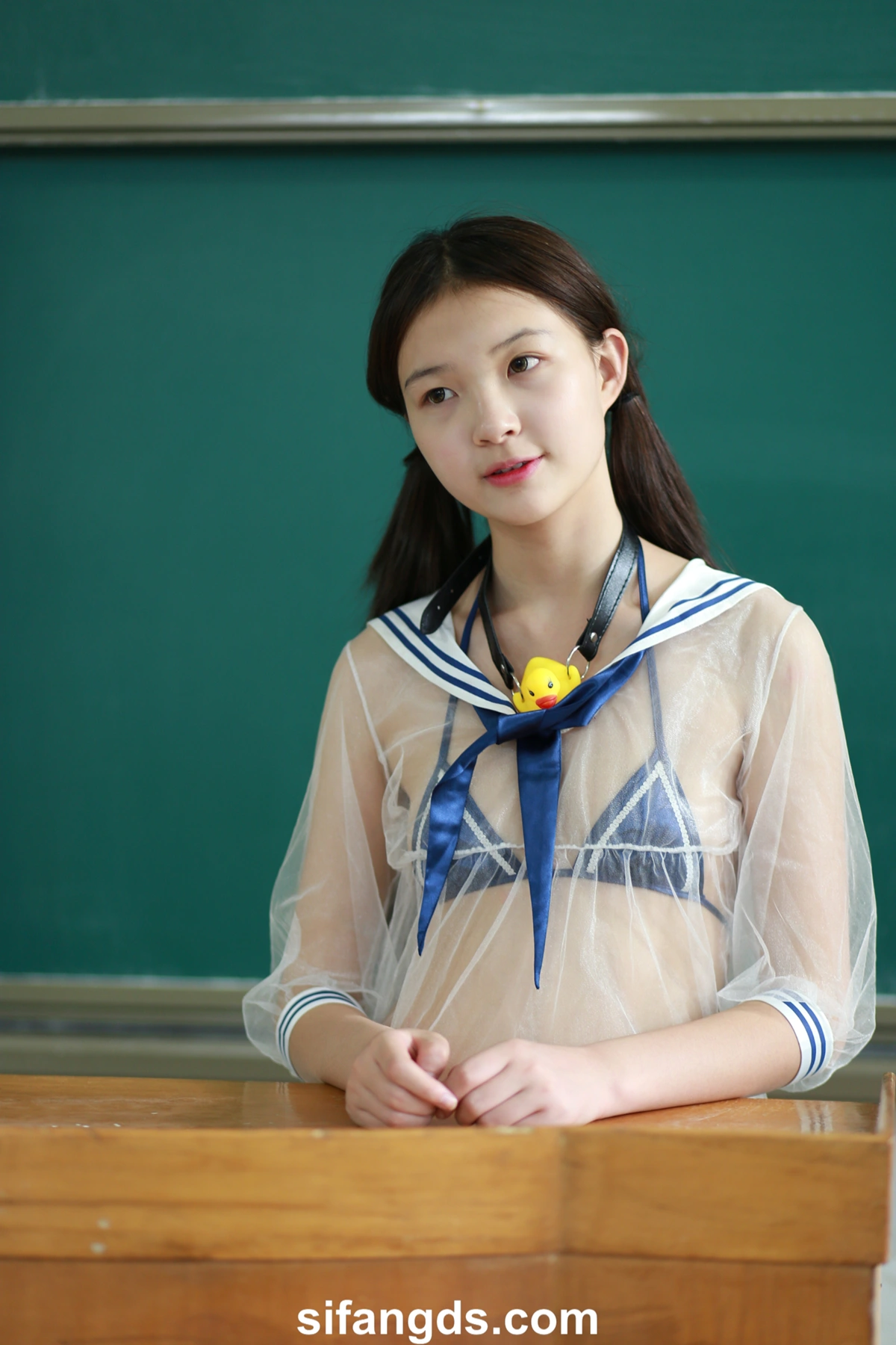 小可爱 – 隔壁班的那个女孩 白嫩清纯校花 全尺度私拍 Set.03 - P17