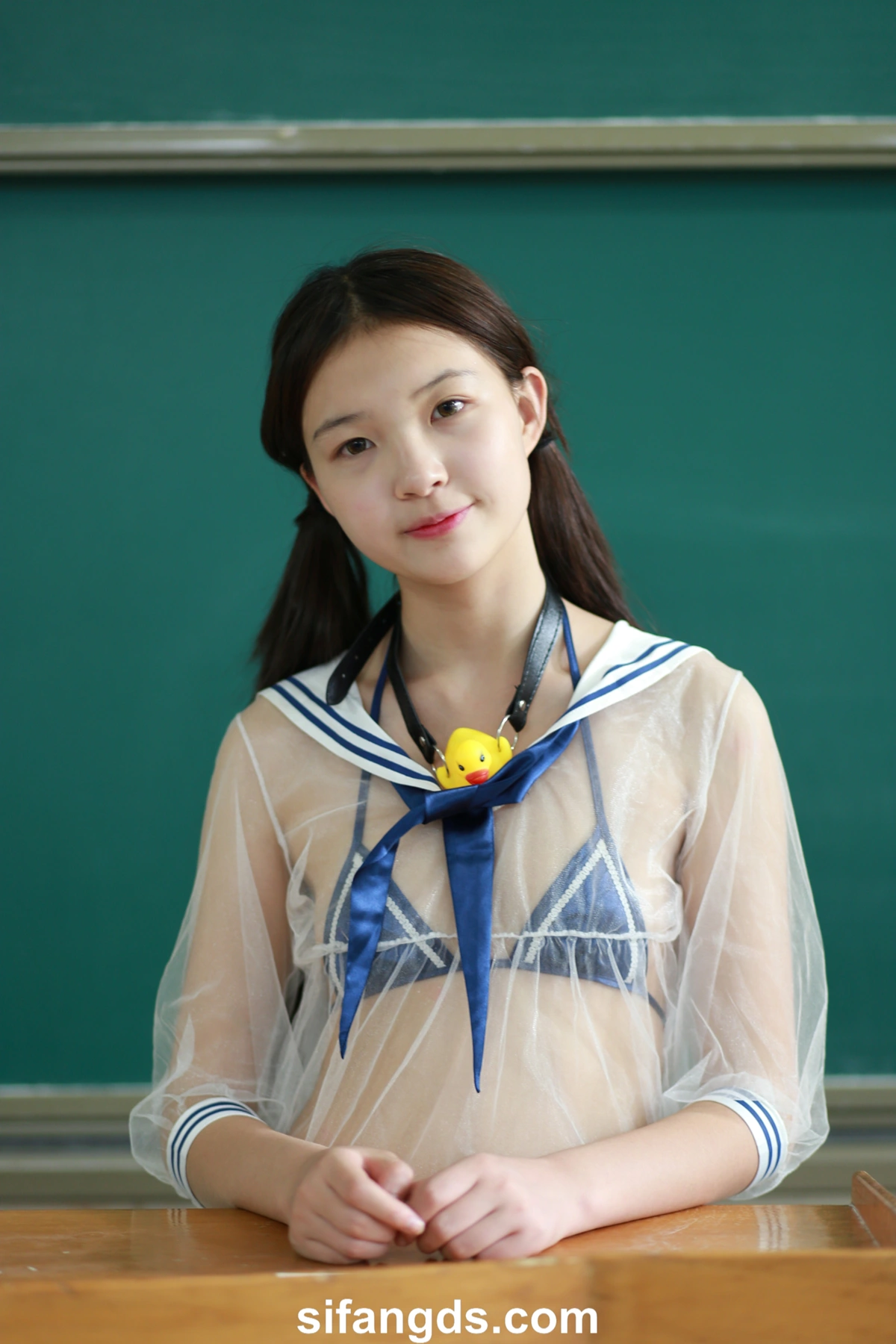 小可爱 – 隔壁班的那个女孩 白嫩清纯校花 全尺度私拍 Set.03 - P18