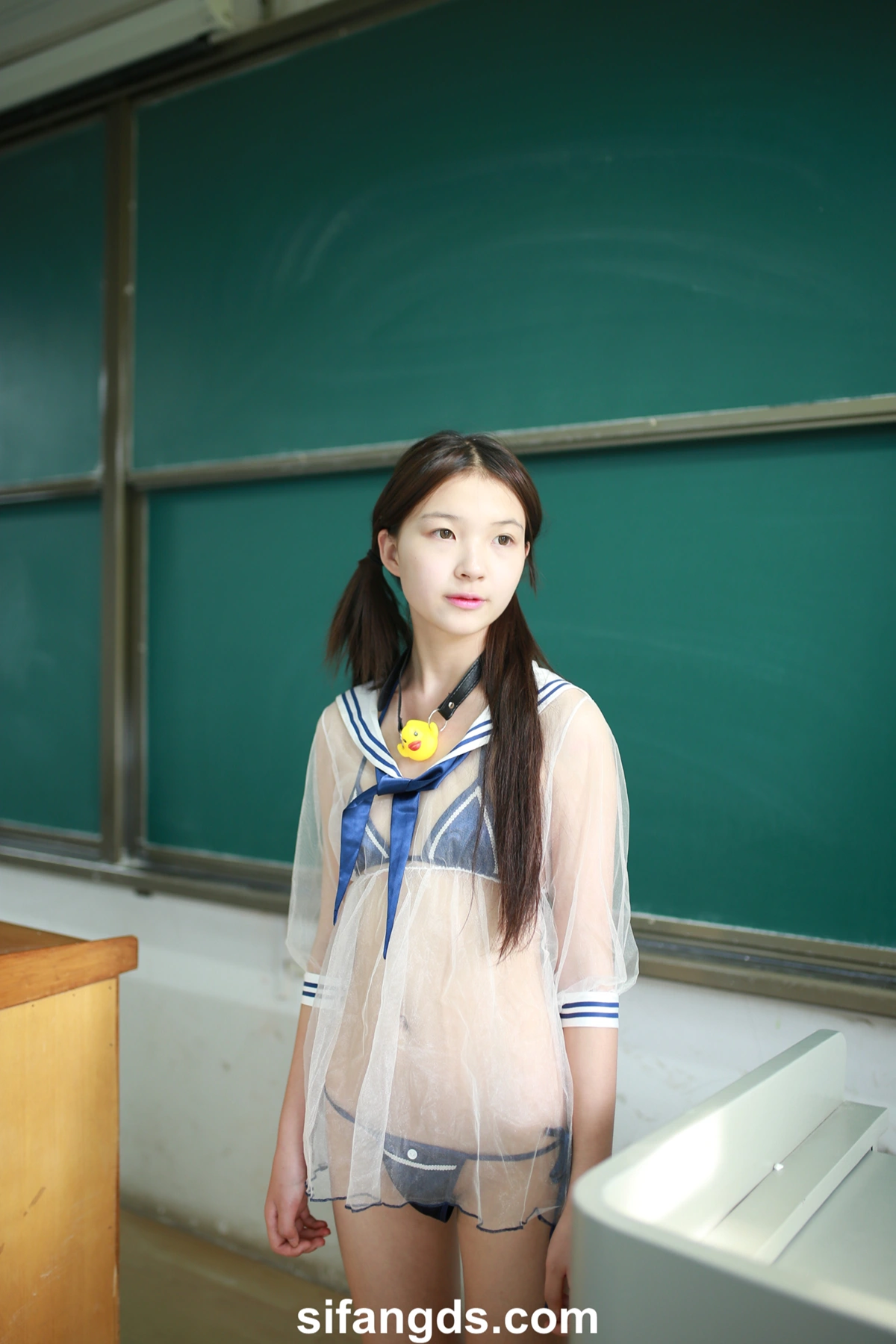 小可爱 – 隔壁班的那个女孩 白嫩清纯校花 全尺度私拍 Set.03 - P27