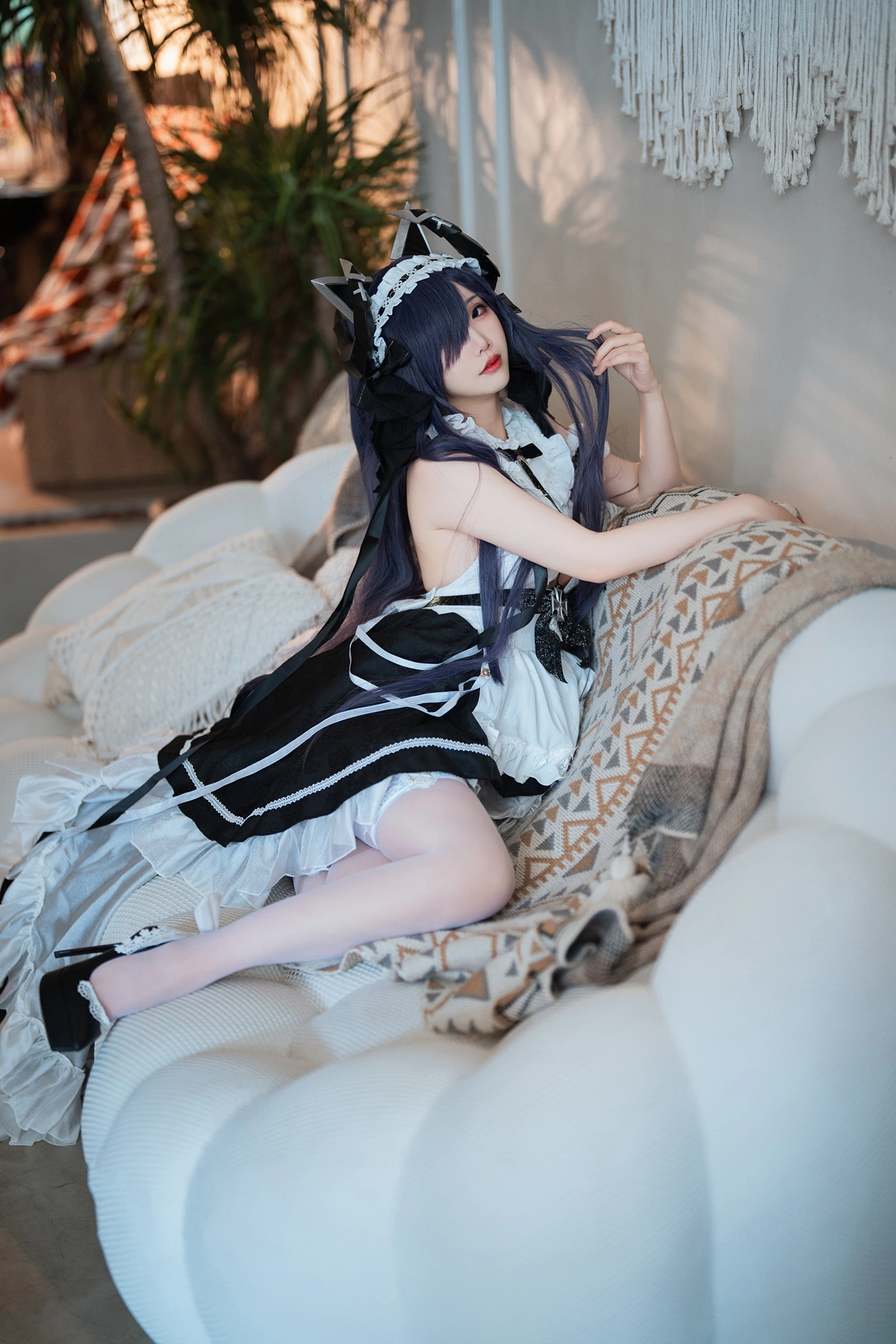 Cosplay 面饼仙儿 – 碧蓝航线 奥古斯特 女仆 – 公主连结Re：Dive 宵滨深月 - P10
