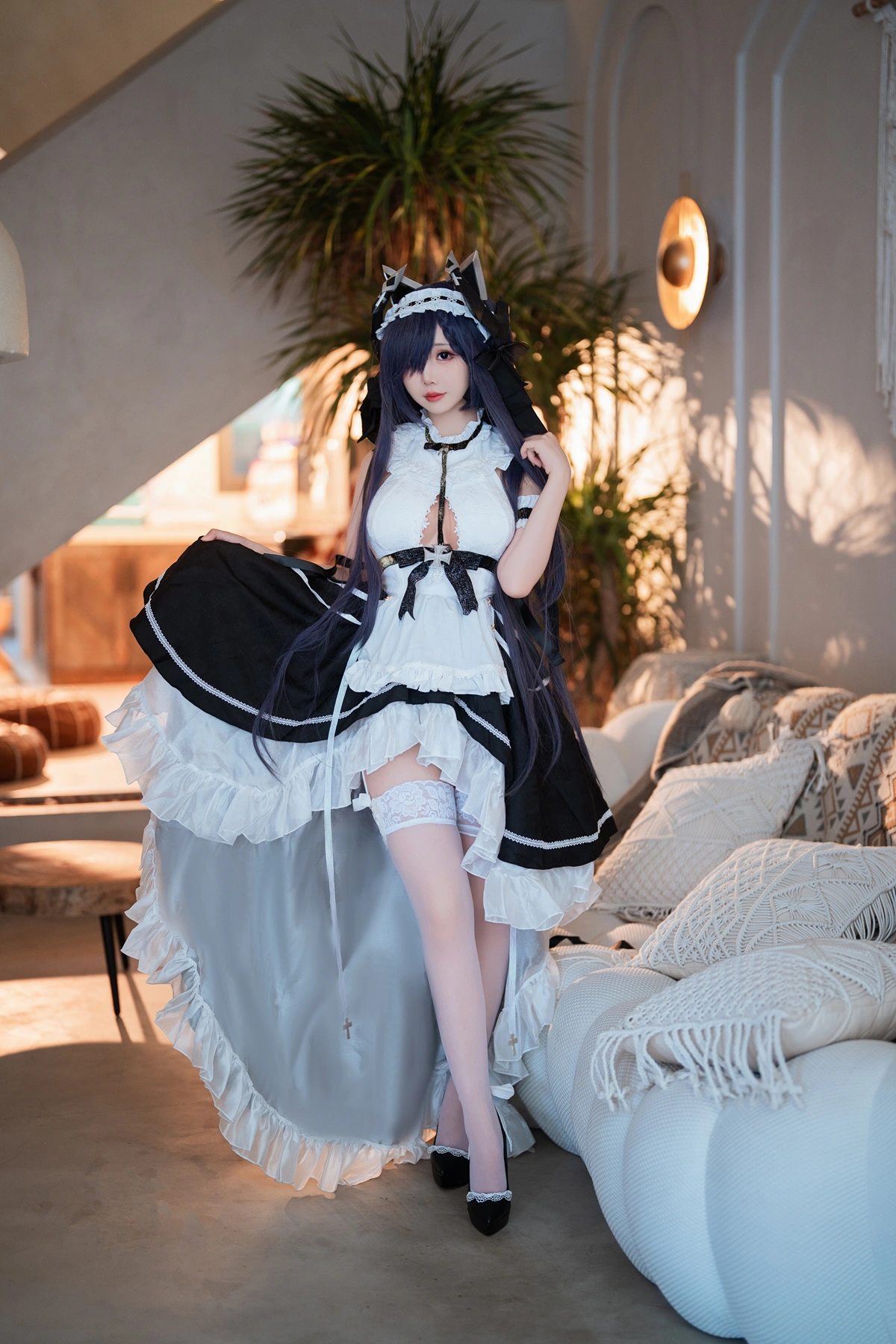 Cosplay 面饼仙儿 – 碧蓝航线 奥古斯特 女仆 – 公主连结Re：Dive 宵滨深月 - P1