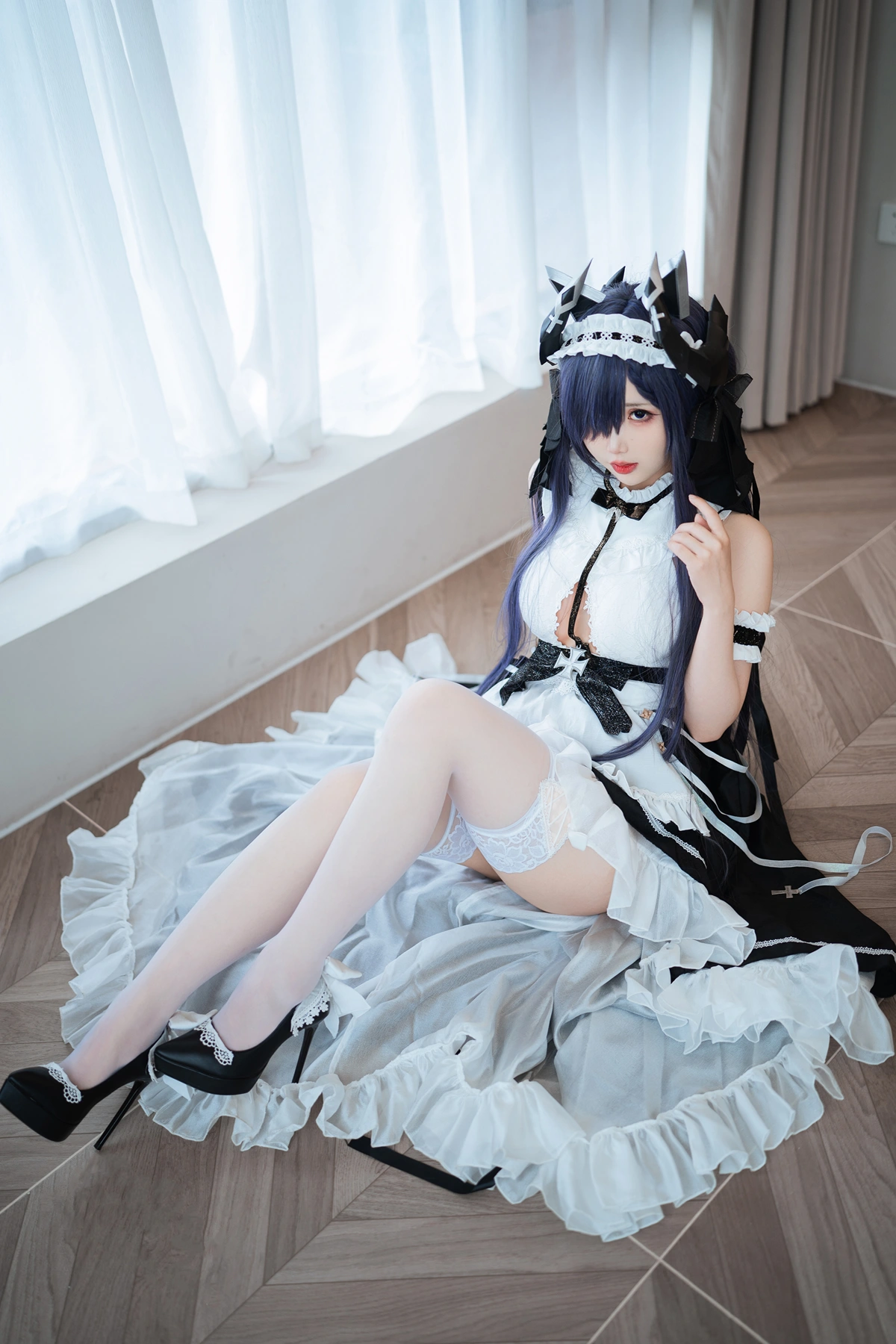 Cosplay 面饼仙儿 – 碧蓝航线 奥古斯特 女仆 – 公主连结Re：Dive 宵滨深月 - P24