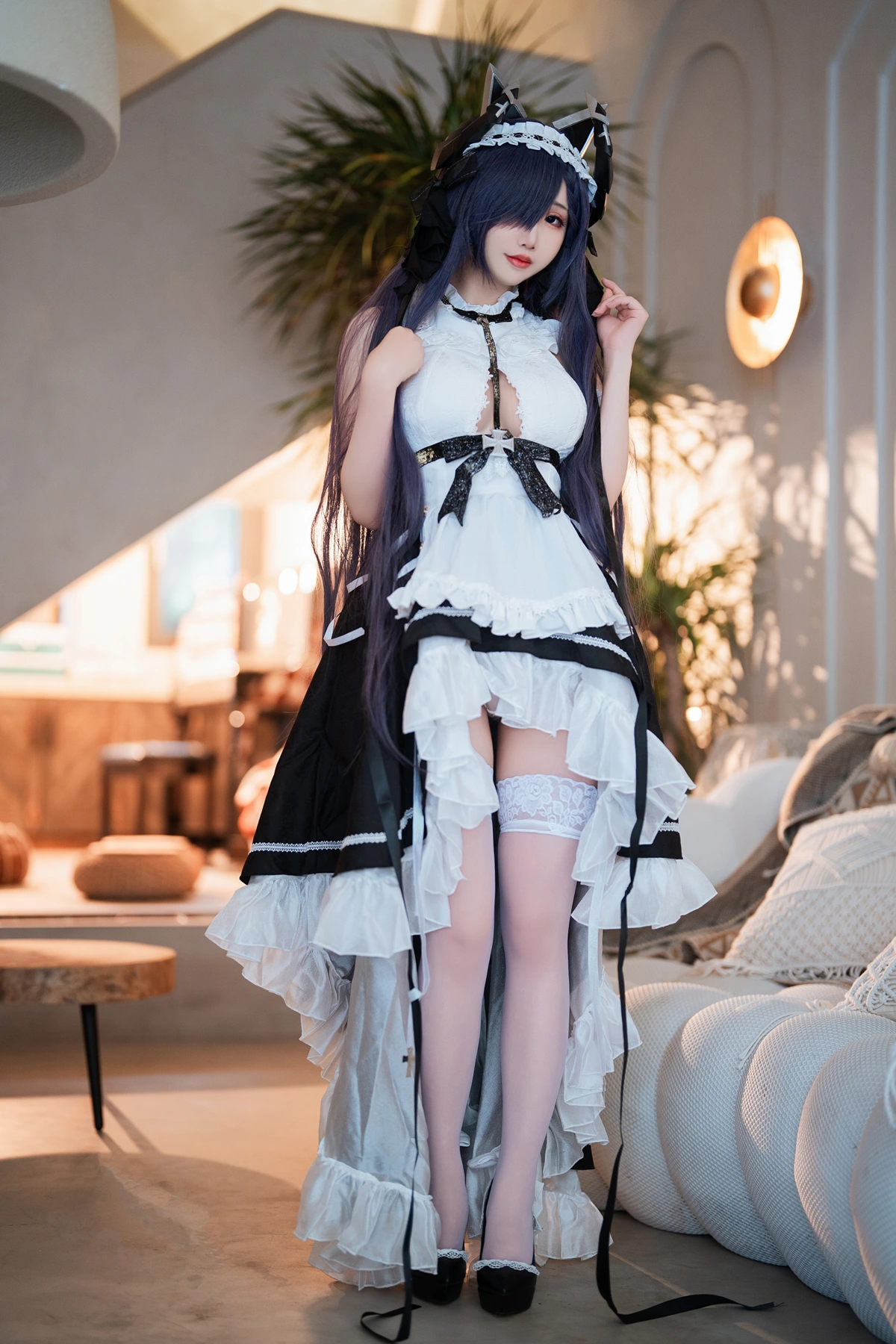 Cosplay 面饼仙儿 – 碧蓝航线 奥古斯特 女仆 – 公主连结Re：Dive 宵滨深月 - P33
