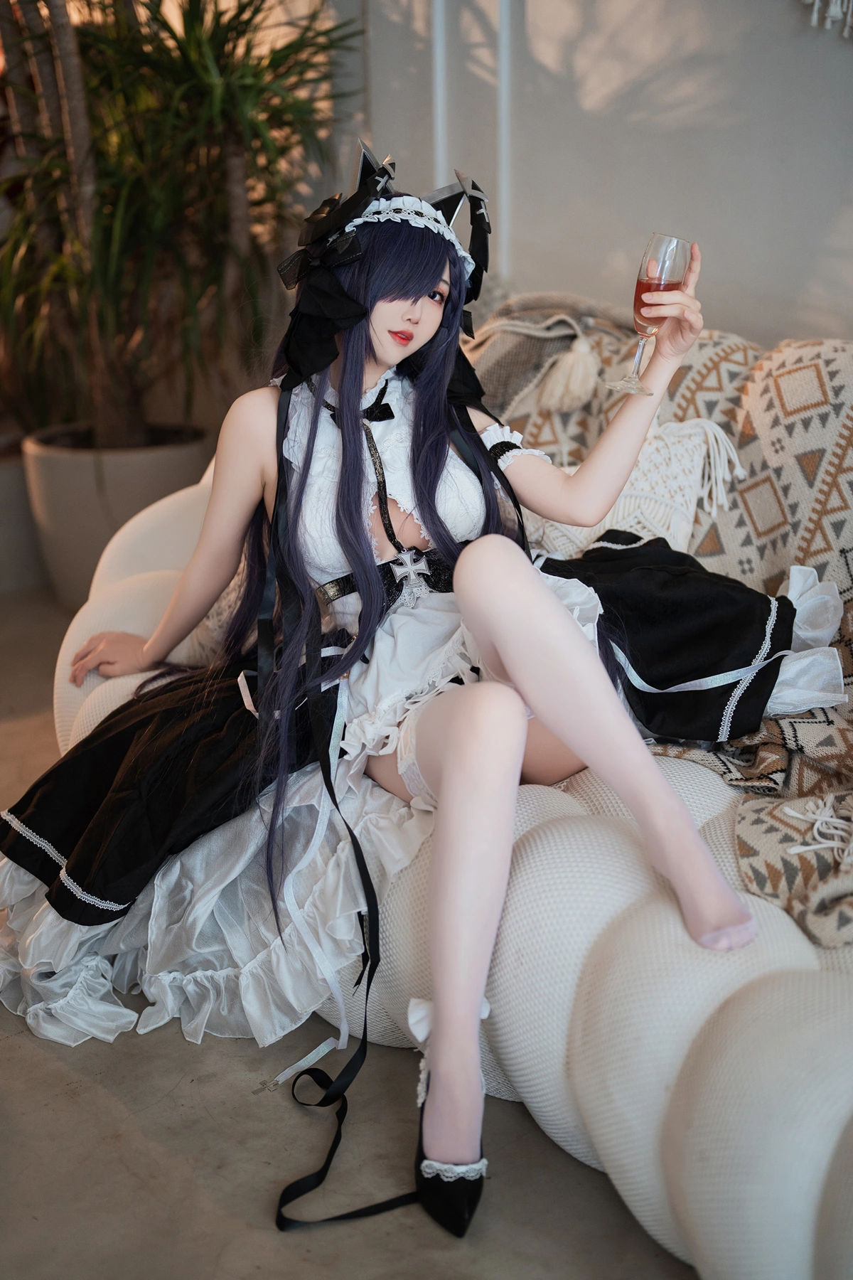 Cosplay 面饼仙儿 – 碧蓝航线 奥古斯特 女仆 – 公主连结Re：Dive 宵滨深月 - P5