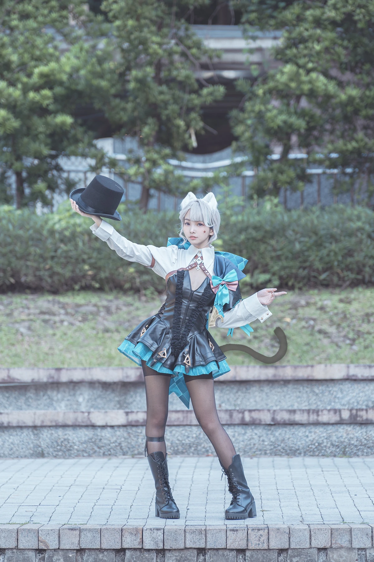 Cosplay 慕慕Momo – 聖女狩宴 御神子朱雀-傲嬌御姐全裸淫乳爆破！ - P9