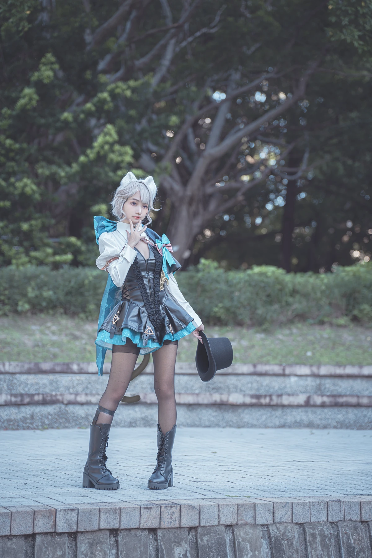 Cosplay 慕慕Momo – 聖女狩宴 御神子朱雀-傲嬌御姐全裸淫乳爆破！ - P10