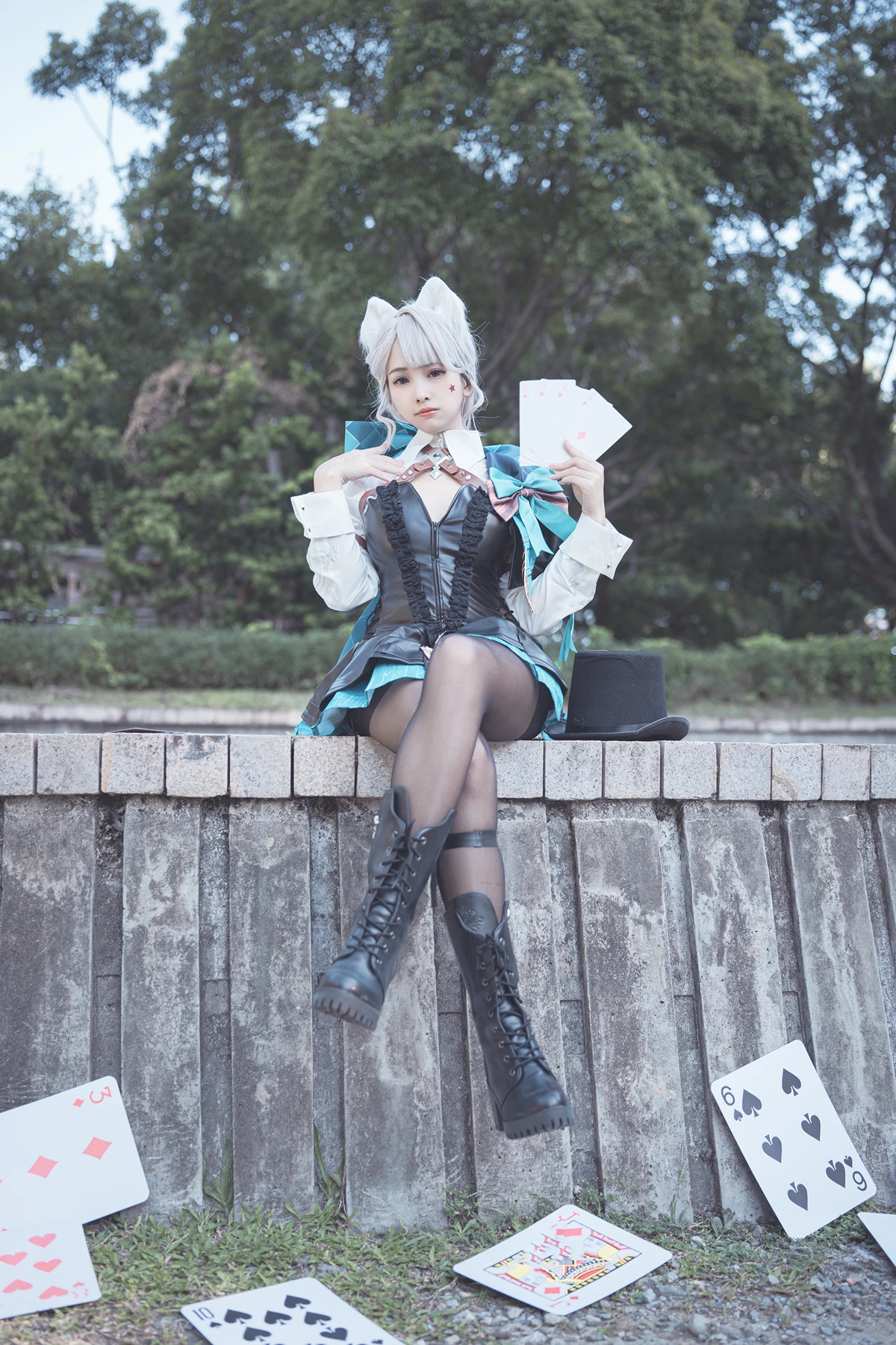 Cosplay 慕慕Momo – 聖女狩宴 御神子朱雀-傲嬌御姐全裸淫乳爆破！ - P12