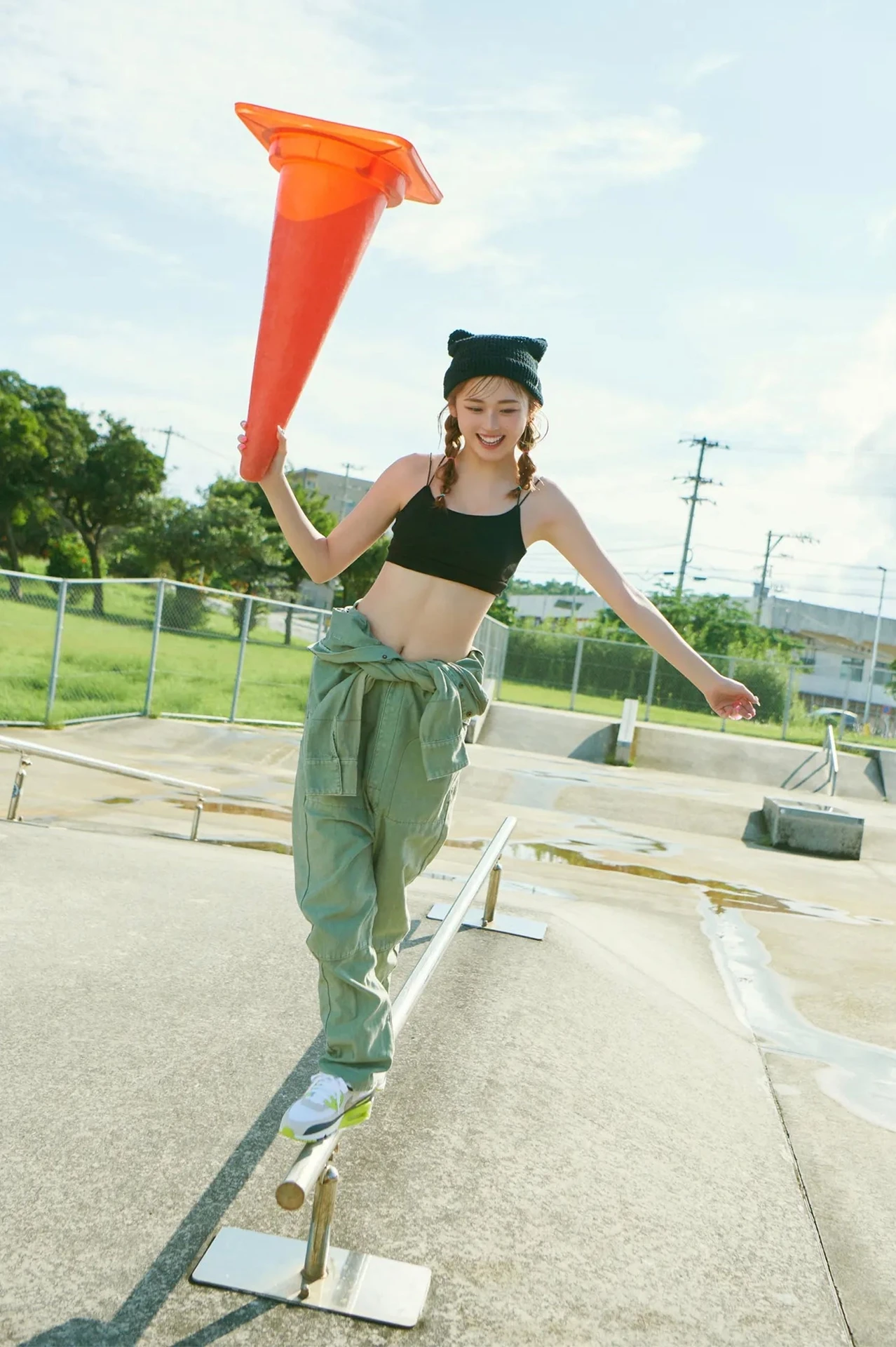 Yuuchami ゆうちゃみ, 2nd写真集 「ちゃみSummer オール未公開」 Set.04 - P12