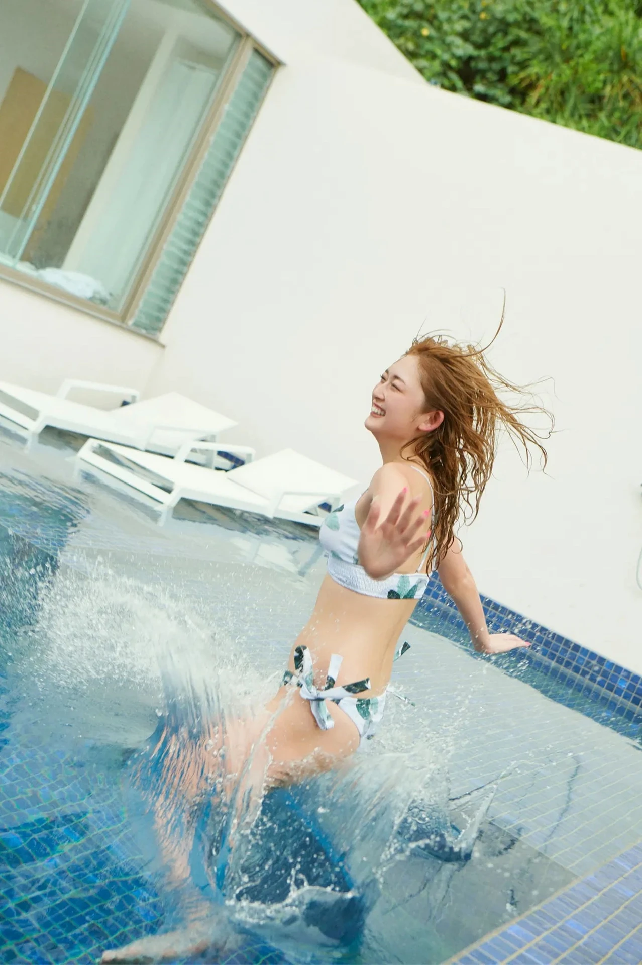 Yuuchami ゆうちゃみ, 2nd写真集 「ちゃみSummer オール未公開」 Set.04 - P30