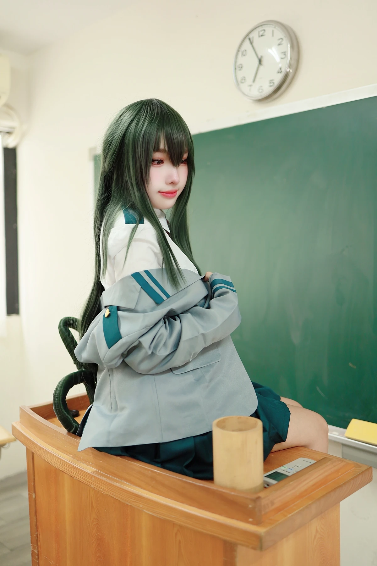 Cosplay 慕慕Momo – 剎那 Setsuna + 蛙吹梅雨 學生服 Asui Tsuyu - P2