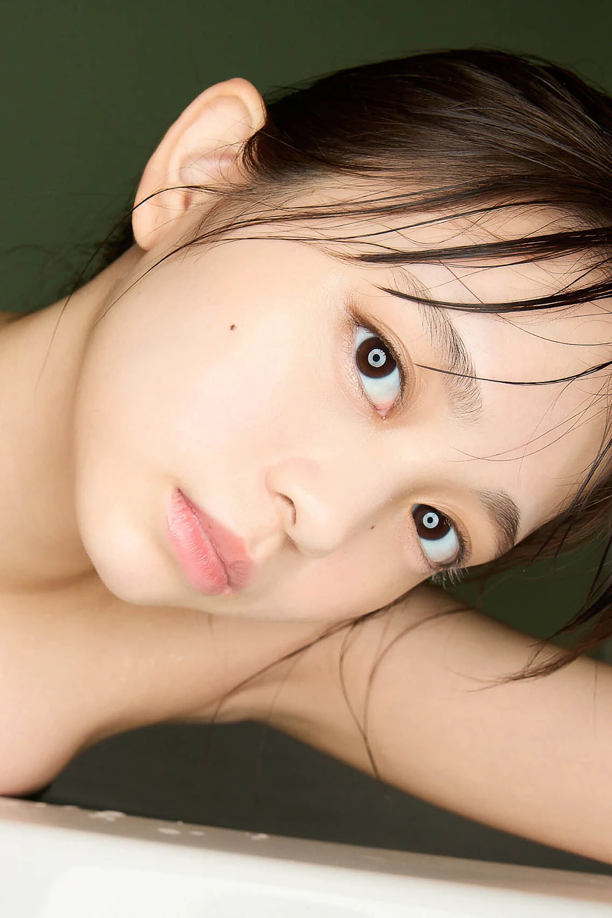 Mai Horai 蓬莱舞, デジタル写真集 「Transparent Depth」 Set.02 - P3