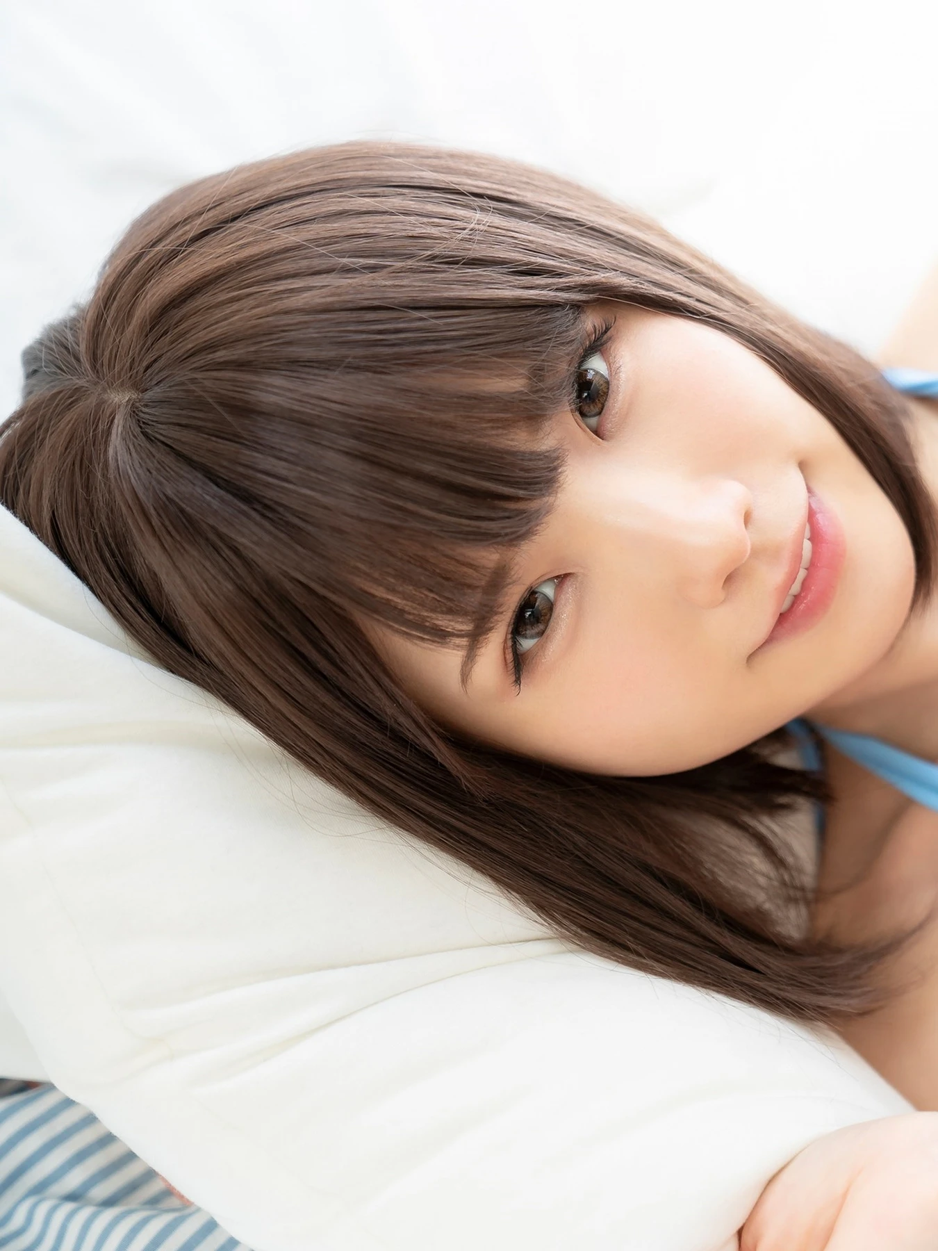 Enako えなこ, 月チャンデジグラ 「極彩色の乙女が目指した風景」 Set.02 - P26