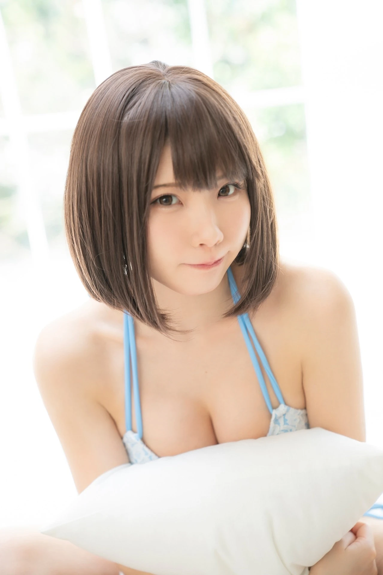 Enako えなこ, 月チャンデジグラ 「極彩色の乙女が目指した風景」 Set.02 - P30