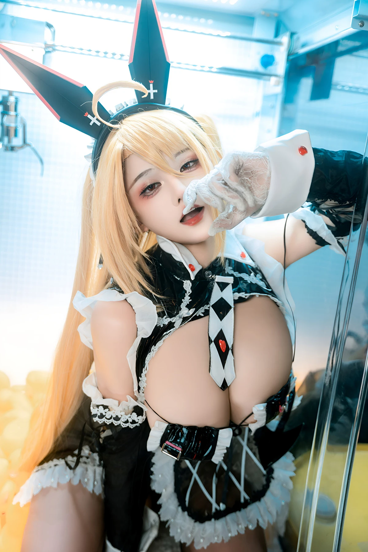 Cosplay 虎牙古阿扎 – 交错战线 咎瓦尤斯女仆 - P35