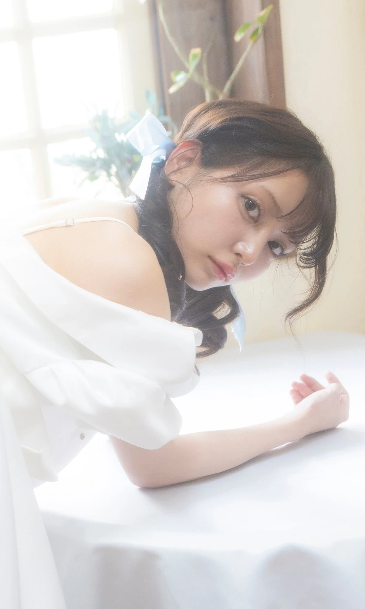Sayaka Nitori 似鳥沙也加, 週プレ Photo Book 「好き好き好きずっと好き。」 Set.01 - P13
