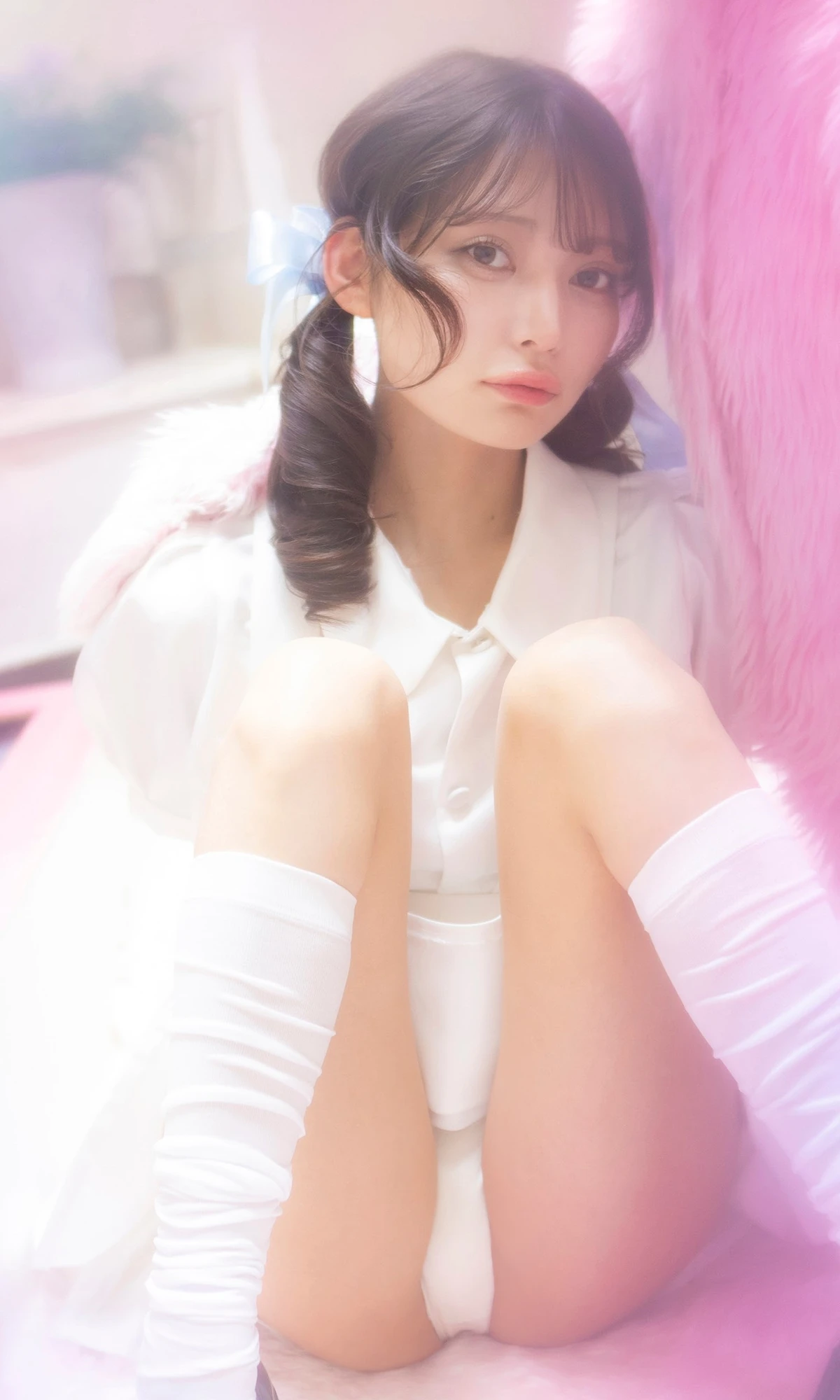 Sayaka Nitori 似鳥沙也加, 週プレ Photo Book 「好き好き好きずっと好き。」 Set.01 - P5