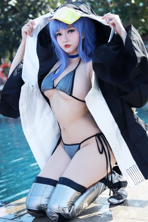 Cosplay Potato Godzilla – 泳装 Meltryllis