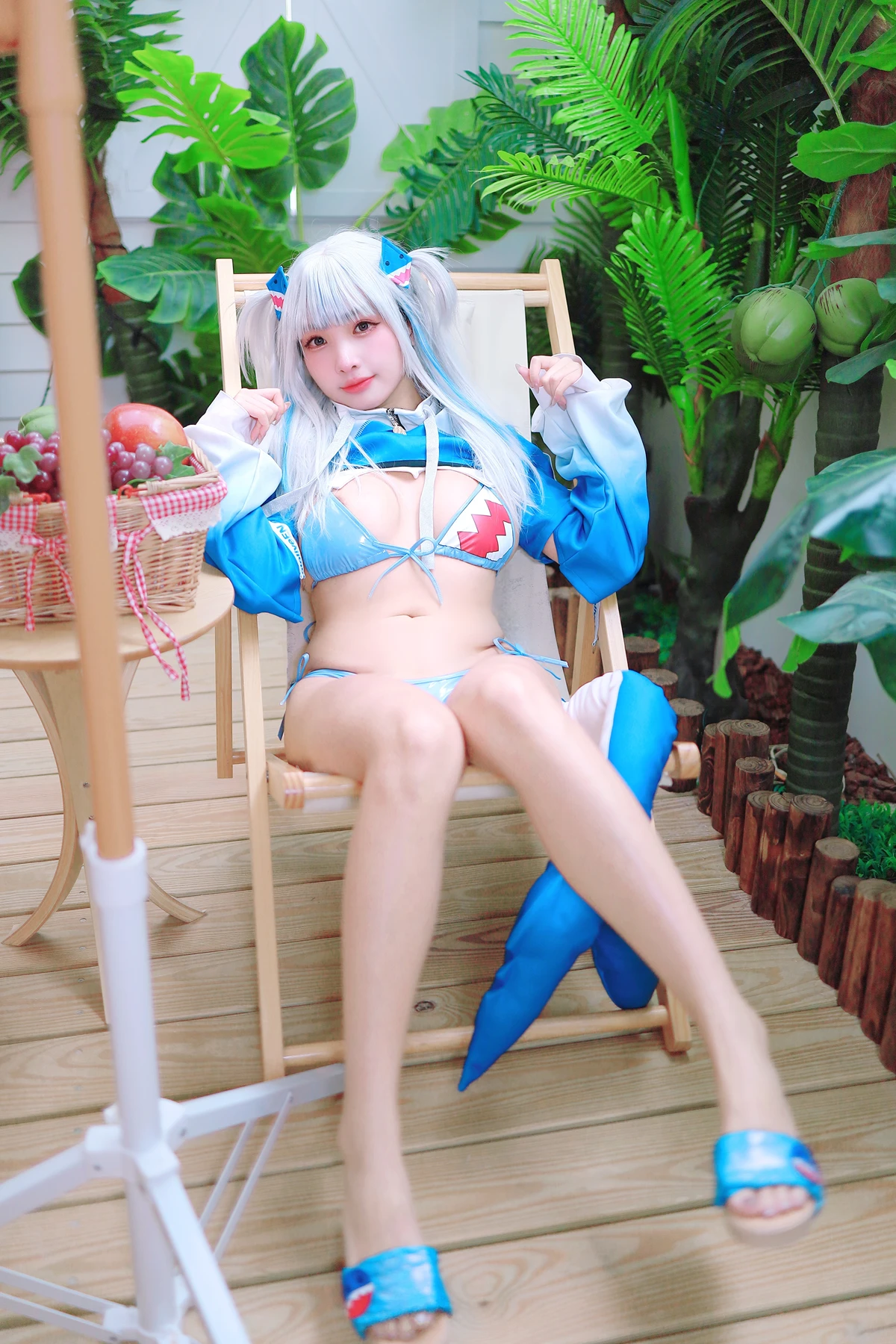 Cosplay 慕慕Momo – 鲨鱼制服 Gura - P7