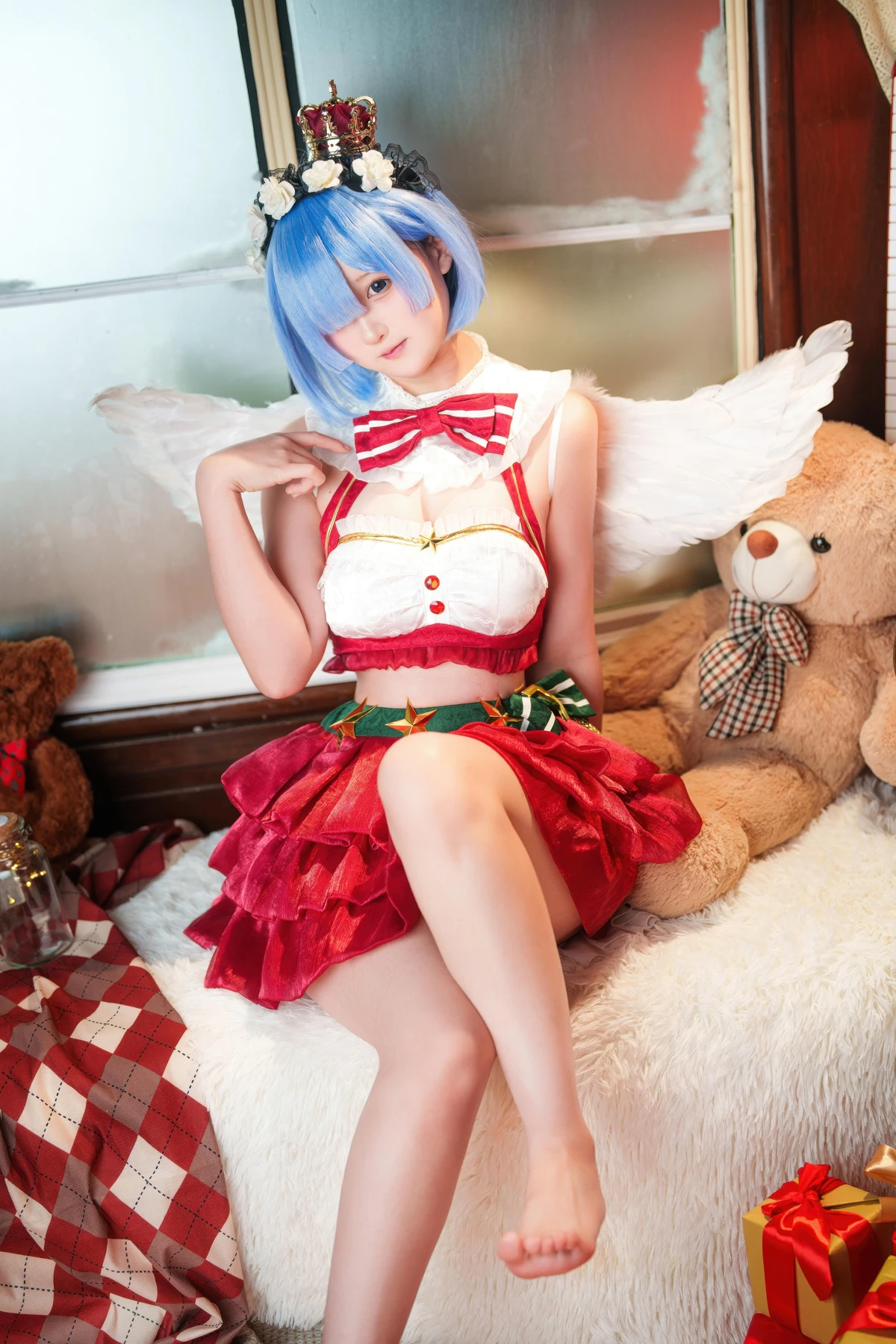 Cosplay Seele麦麦 – 蕾姆 圣诞物语 - P27