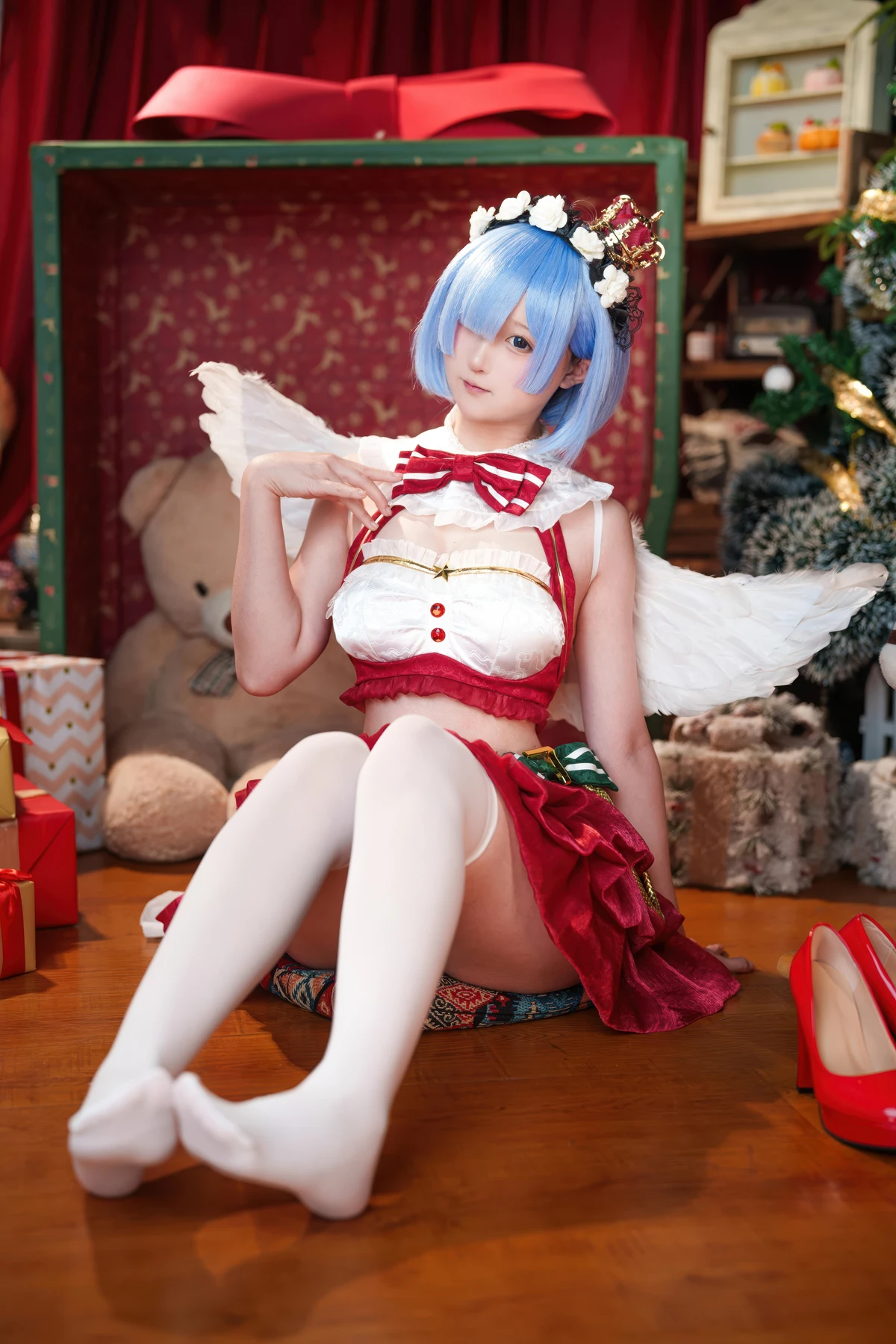 Cosplay Seele麦麦 – 蕾姆 圣诞物语 - P37
