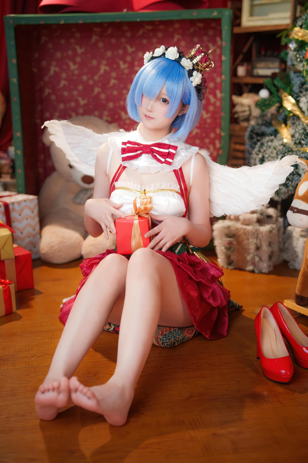 Cosplay Seele麦麦 – 蕾姆 圣诞物语 - P47