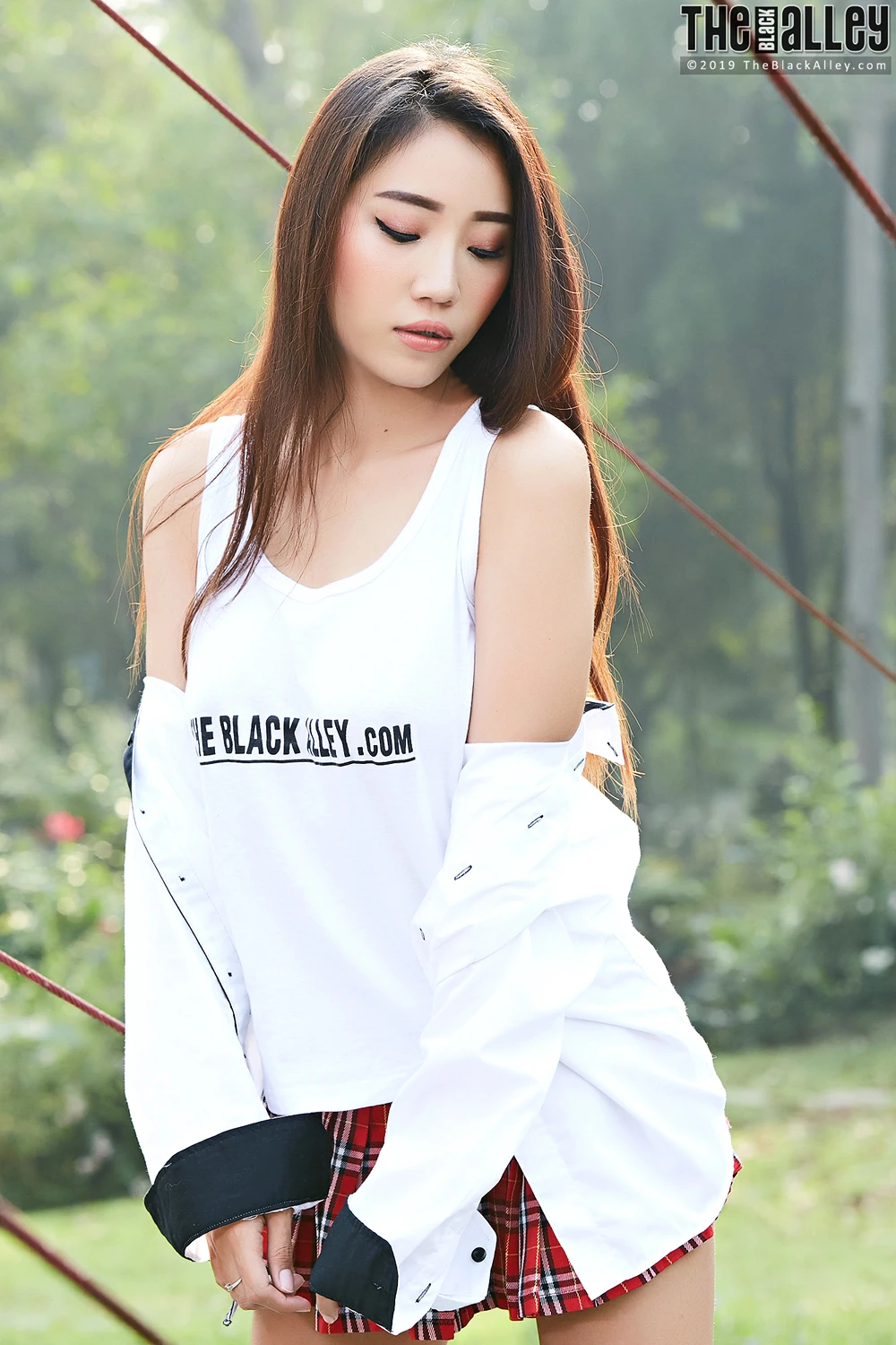 Farin – The Black Alley Photobook Set.04 - P3