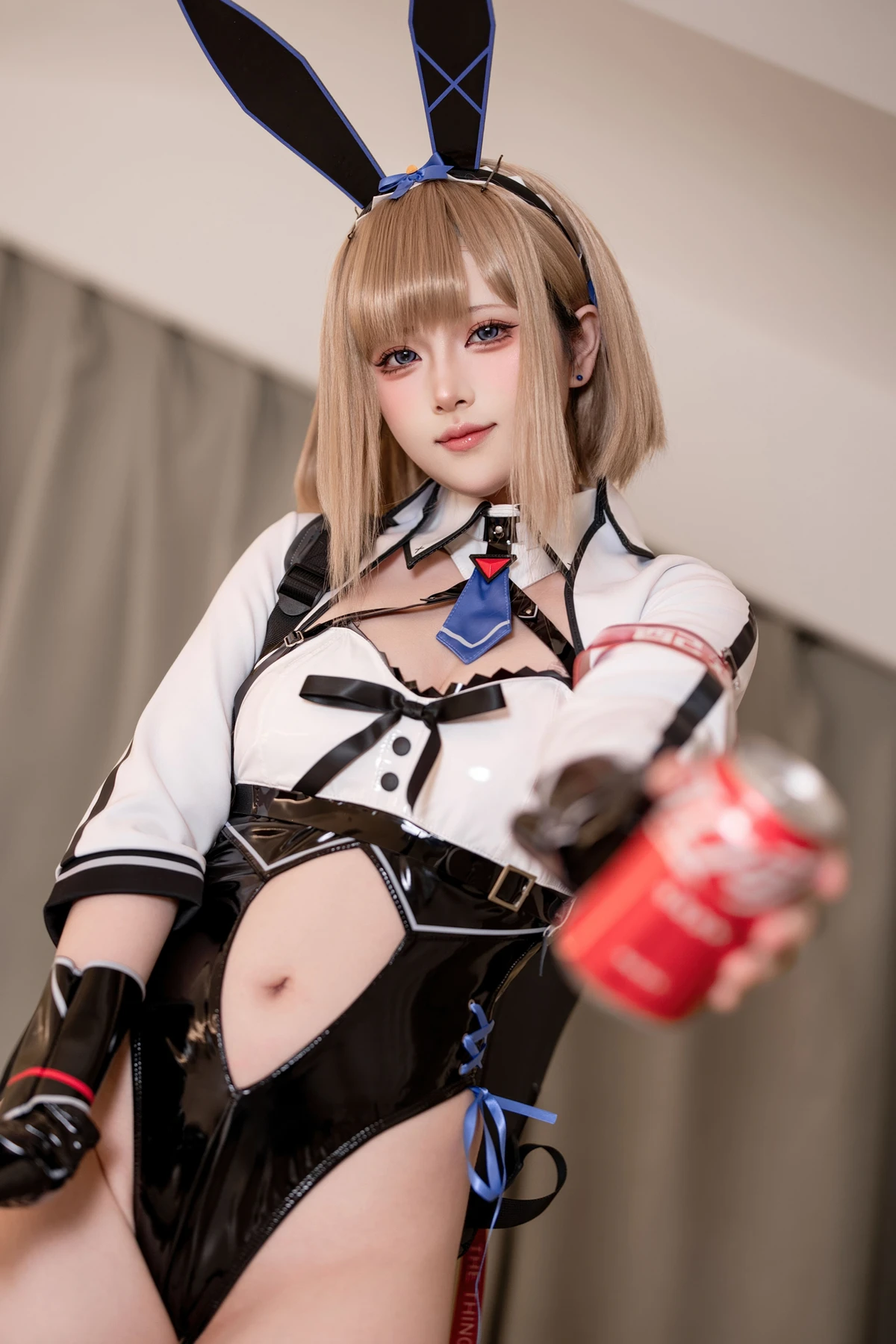 Cosplay 屿鱼 – 外卖兔女郎·小葵 - P32
