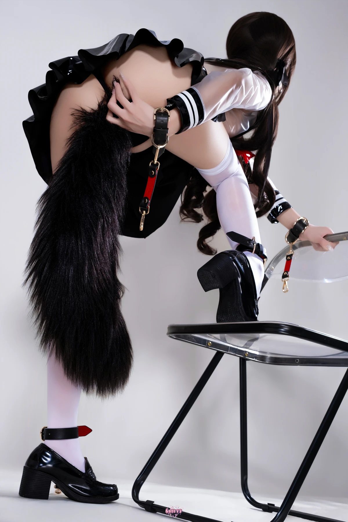 Cosplay 柒柒要乖哦 – 兽尾透明JK - P20