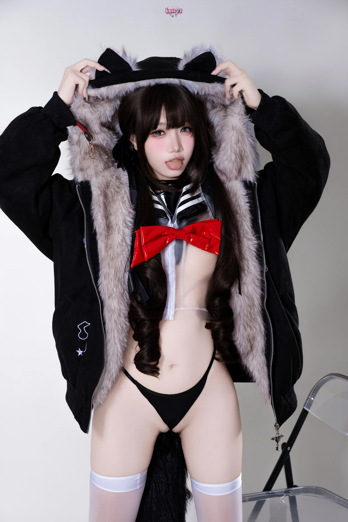 Cosplay 柒柒要乖哦 – 兽尾透明JK - P29