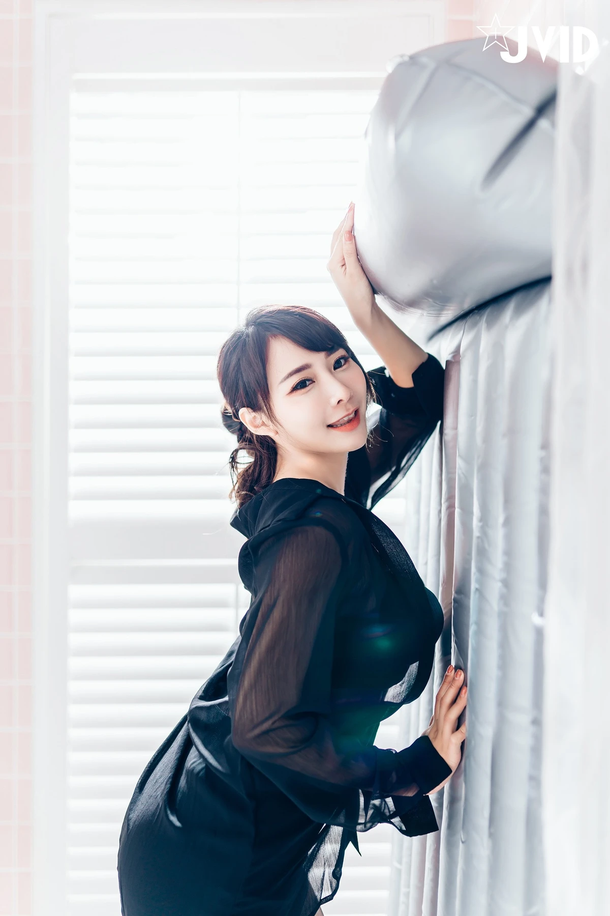 JVID Lele 樂樂 & 飄飄哥 – 上司新人下属 无内黑丝终极奥义 Set.01 - P27