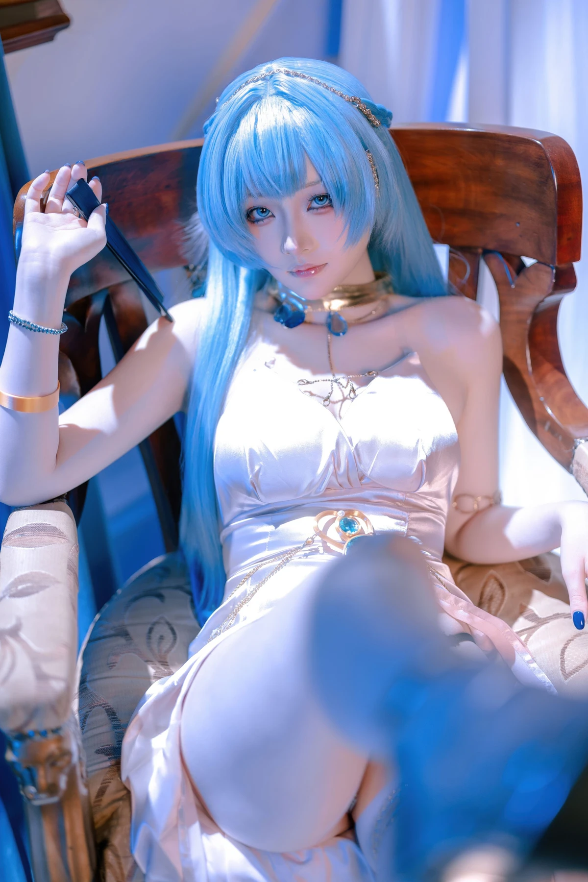 Cosplay 屿鱼 – 胜利女神 妮姬 海伦 礼服 - P9