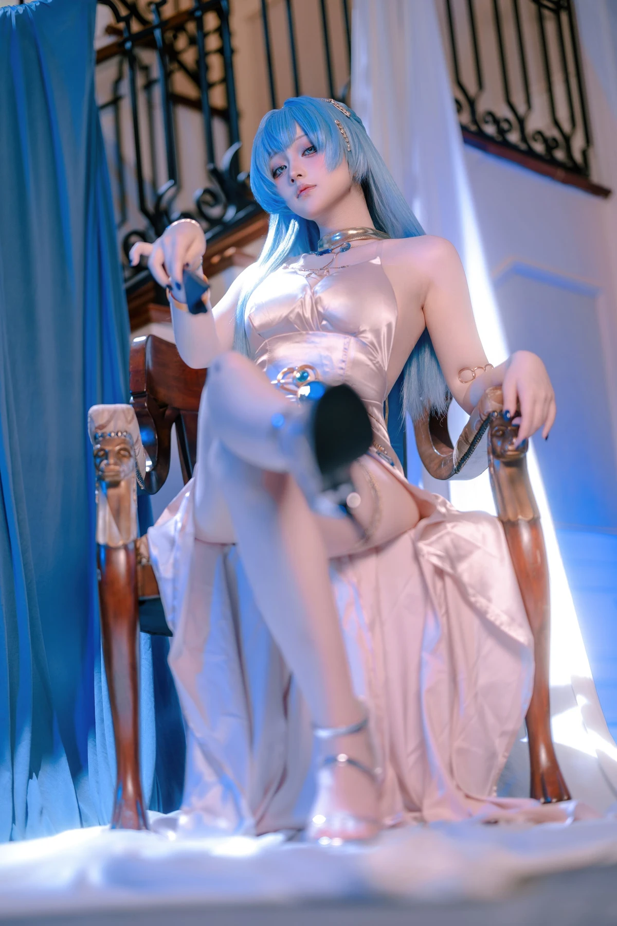 Cosplay 屿鱼 – 胜利女神 妮姬 海伦 礼服 - P14