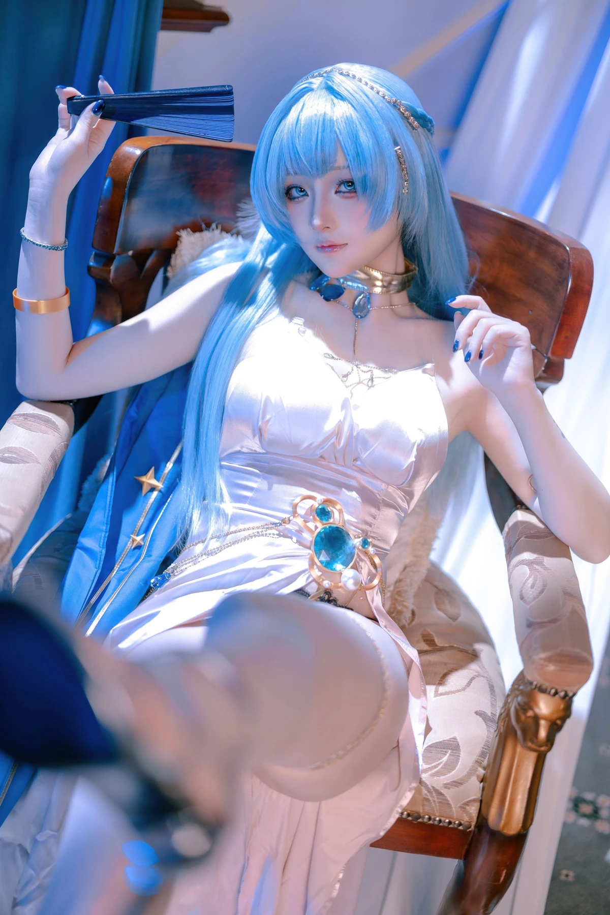 Cosplay 屿鱼 – 胜利女神 妮姬 海伦 礼服 - P15
