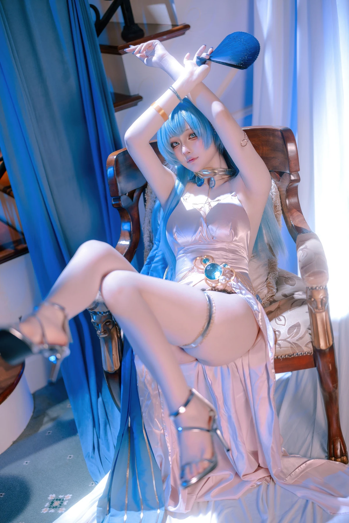 Cosplay 屿鱼 – 胜利女神 妮姬 海伦 礼服 - P38
