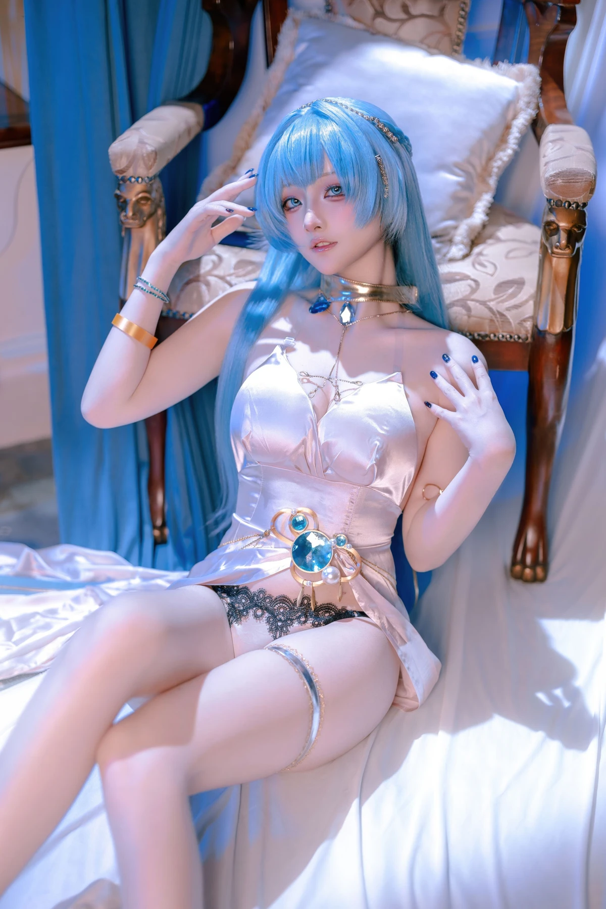Cosplay 屿鱼 – 胜利女神 妮姬 海伦 礼服 - P45