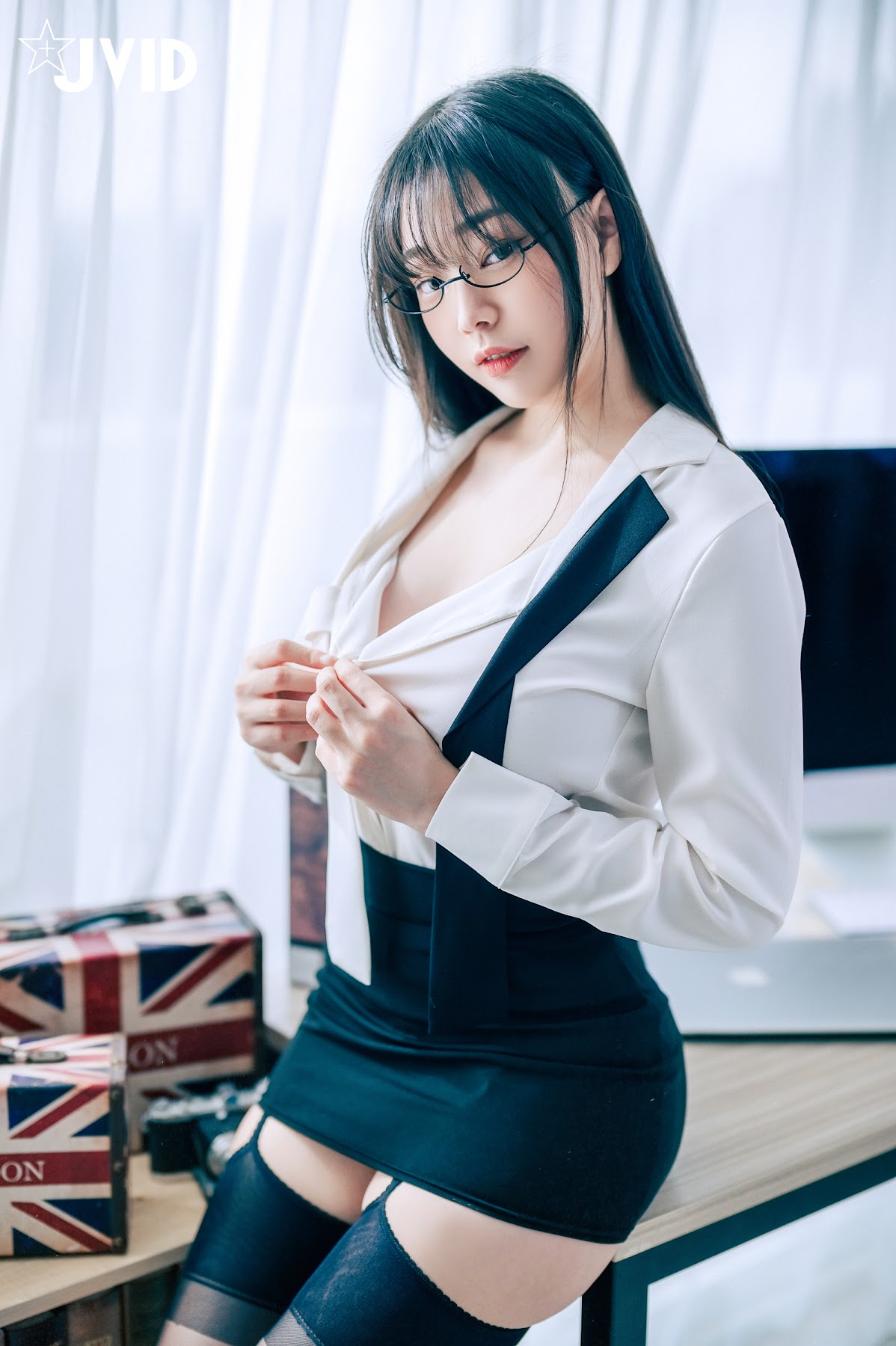 [JVID] 苡昕Slivia – 超巨乳女秘書 - P9