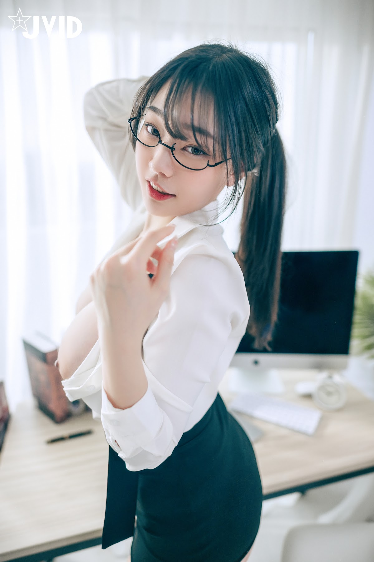 [JVID] 苡昕Slivia – 超巨乳女秘書 - P25