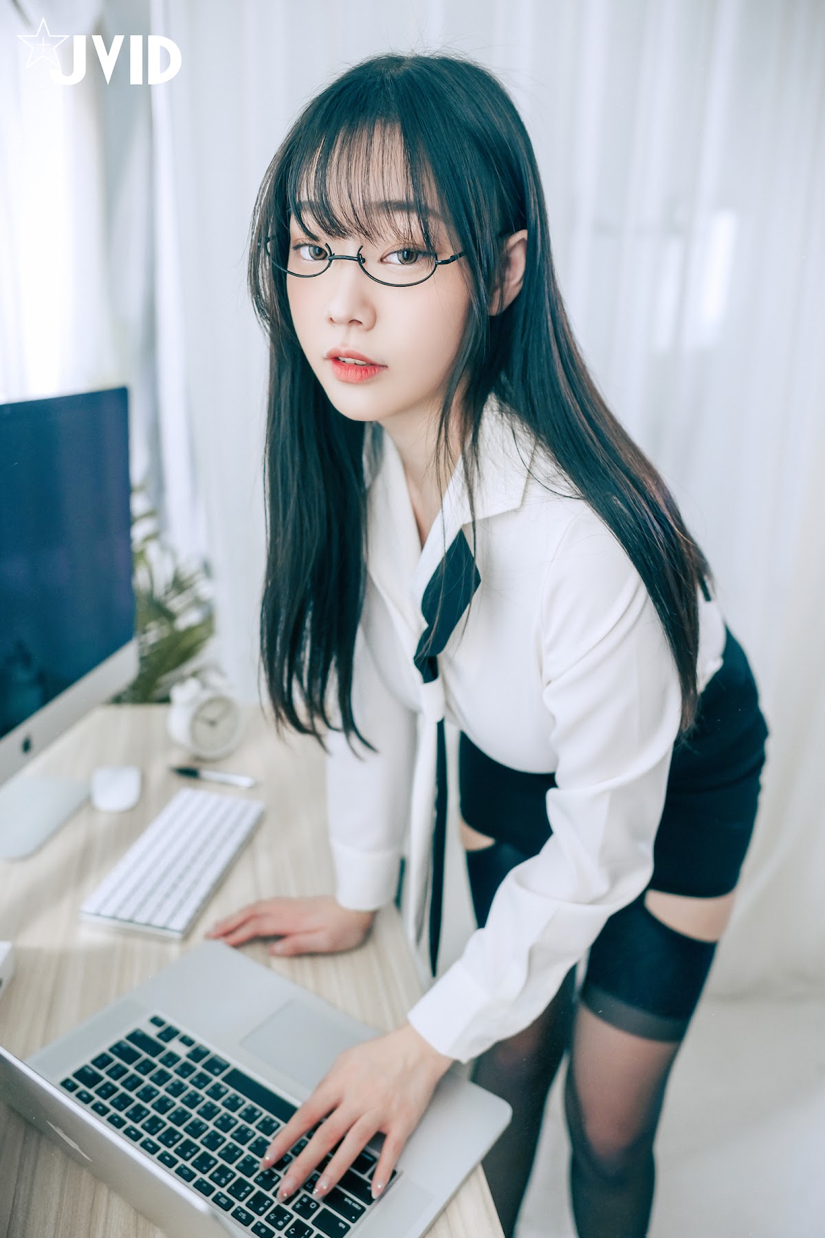 [JVID] 苡昕Slivia – 超巨乳女秘書 - P4