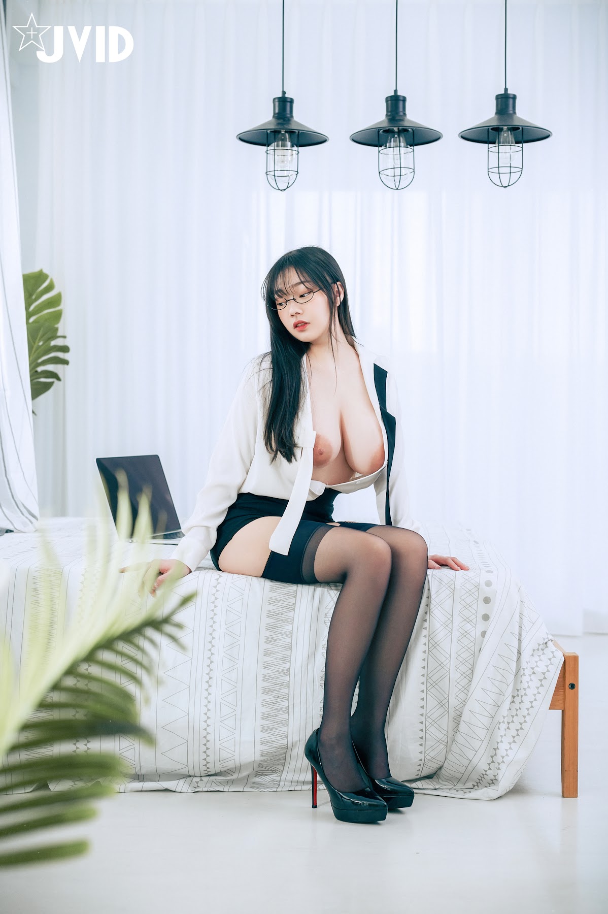 [JVID] 苡昕Slivia – 超巨乳女秘書 - P58