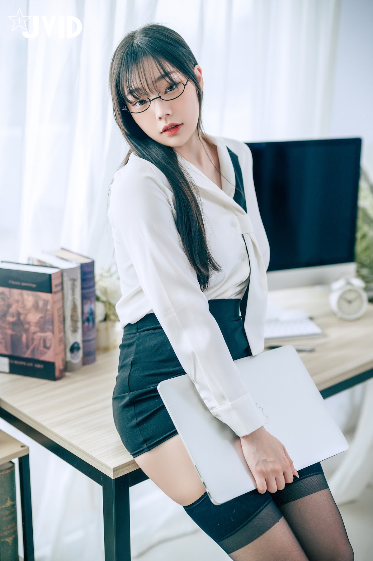 [JVID] 苡昕Slivia – 超巨乳女秘書 - P8