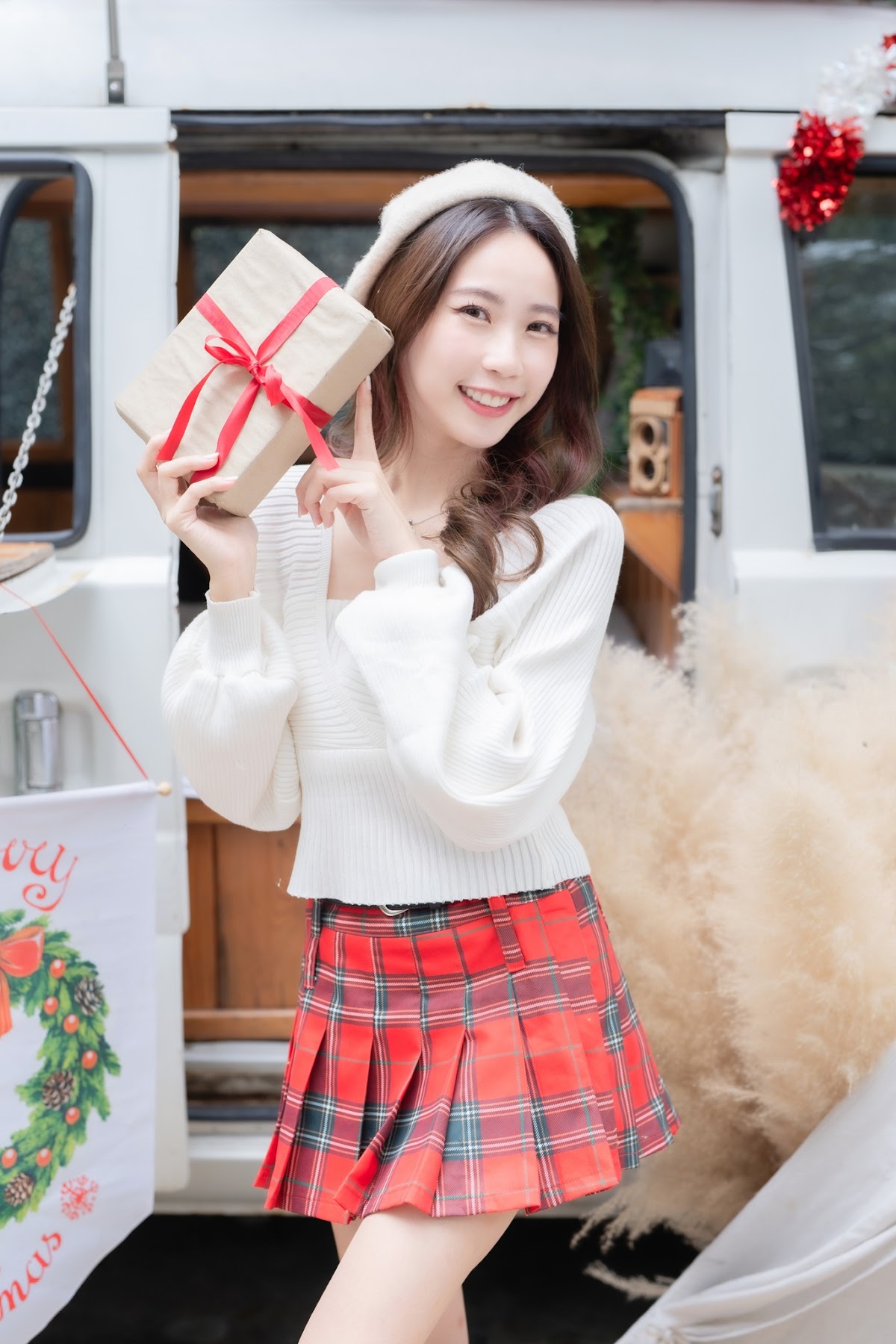SiS Magazine P009 - P243