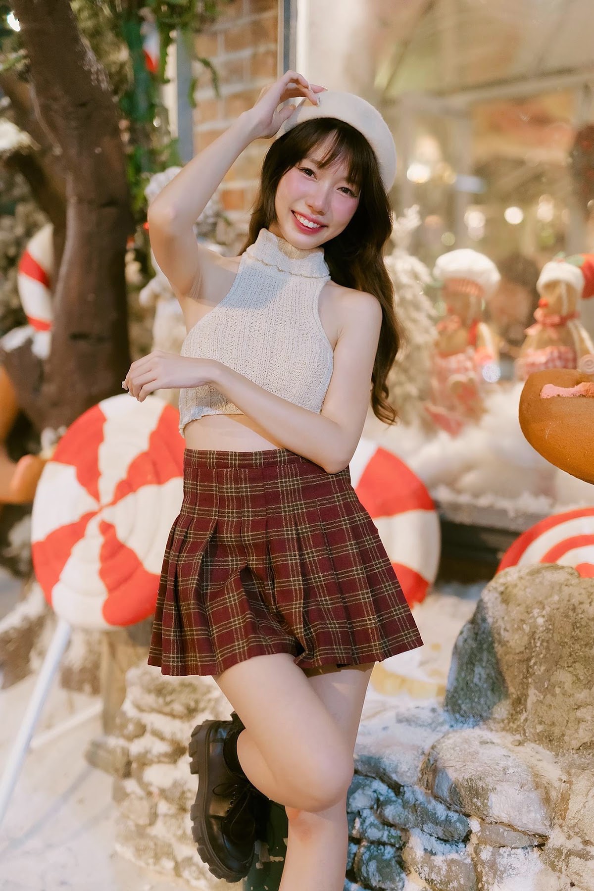 SiS Magazine P010 - P23