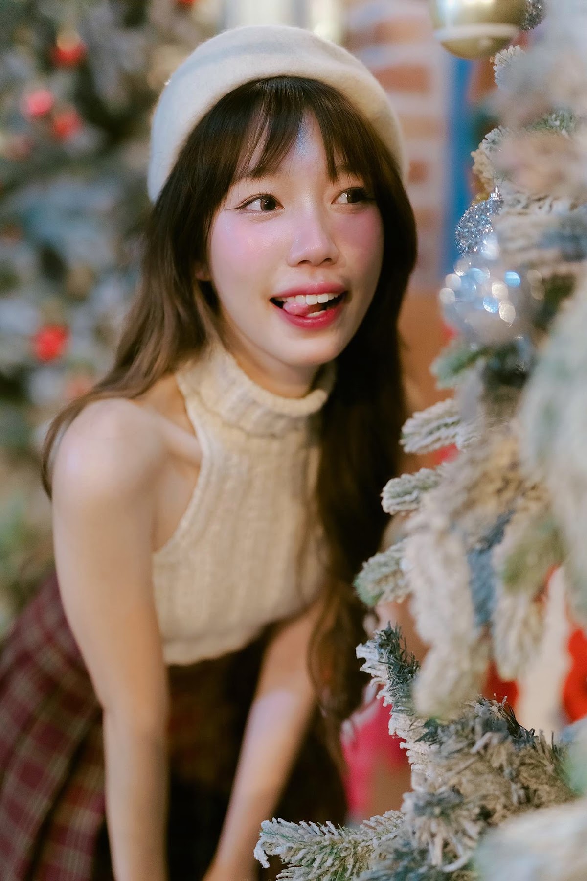SiS Magazine P010 - P24