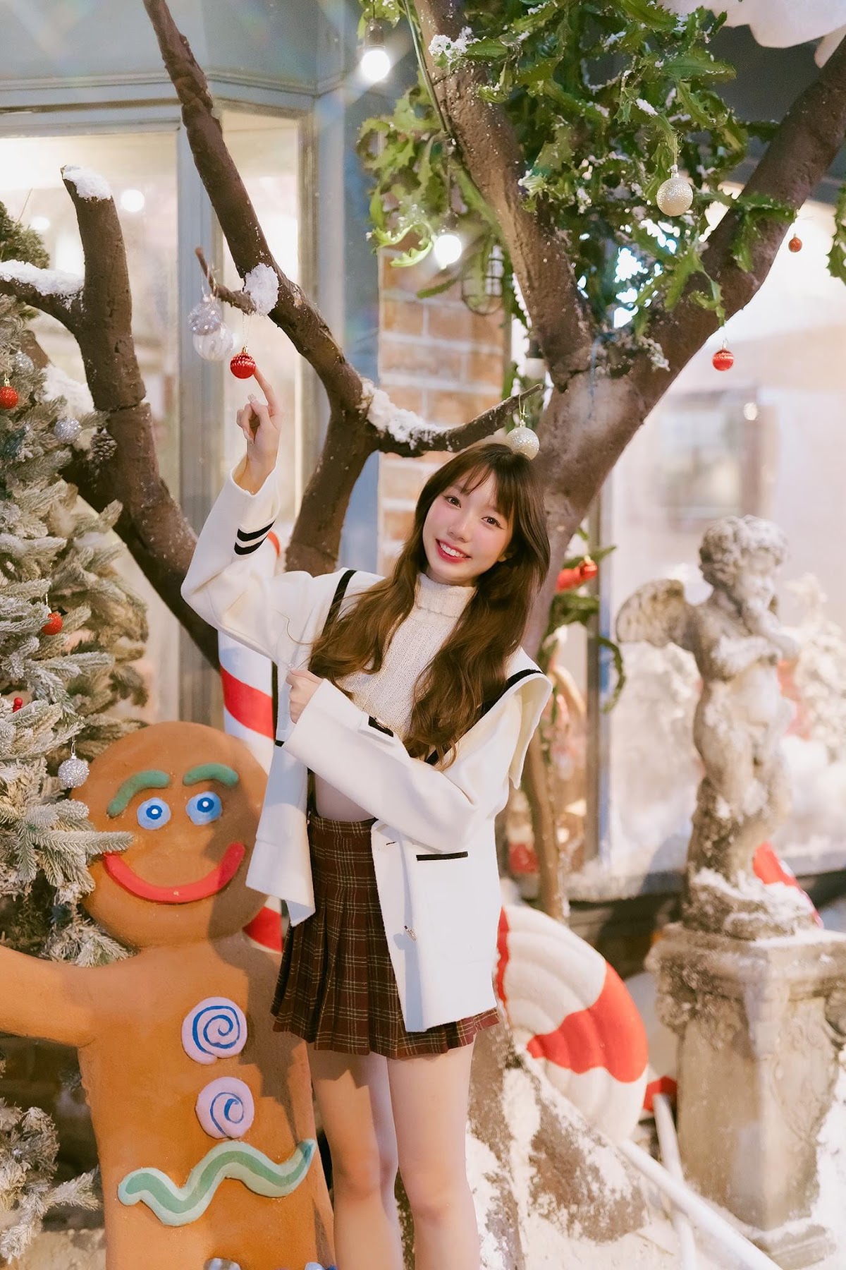 SiS Magazine P010 - P33