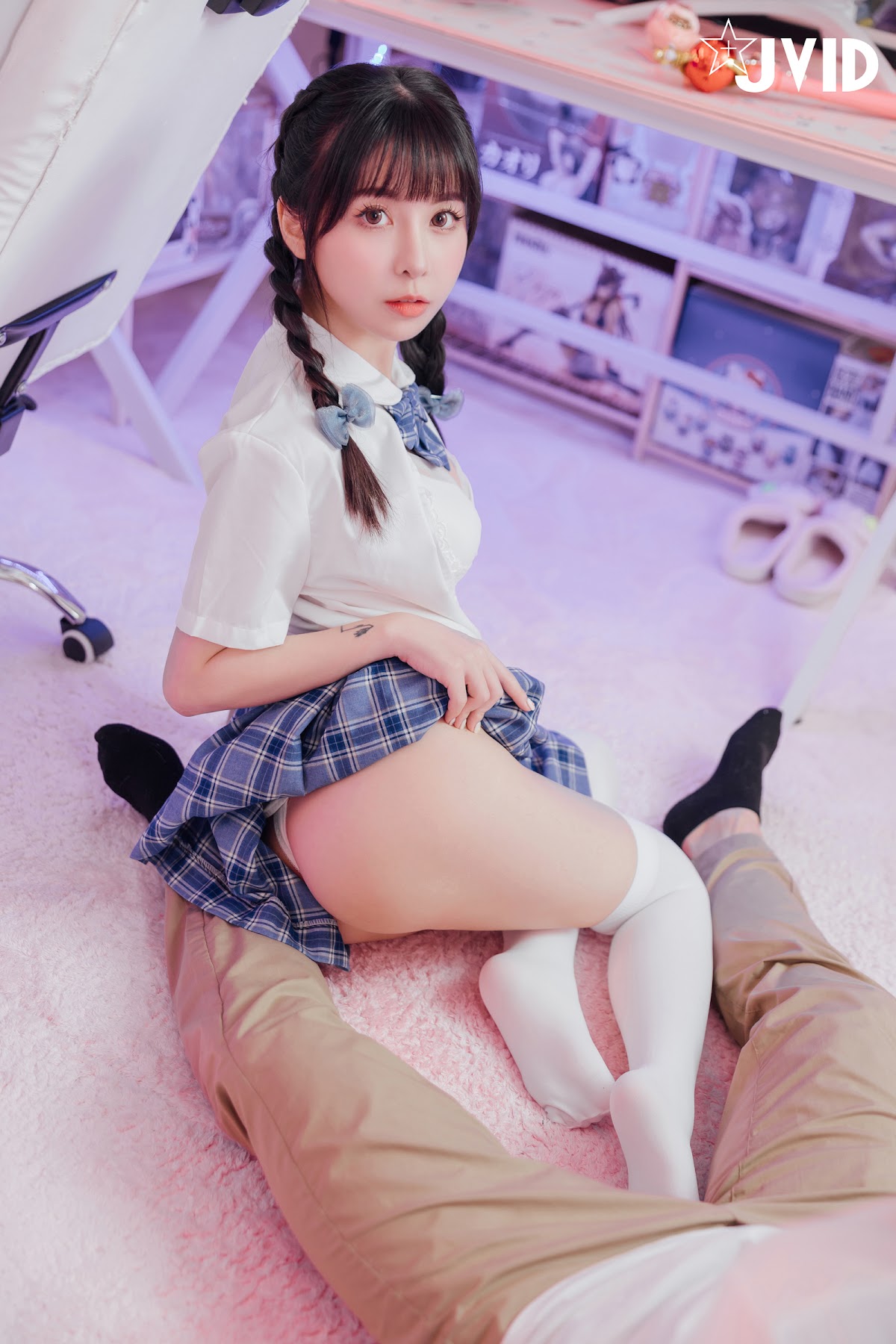 [JVID] Tiny – 量身訂製の性愛娃娃 - P32