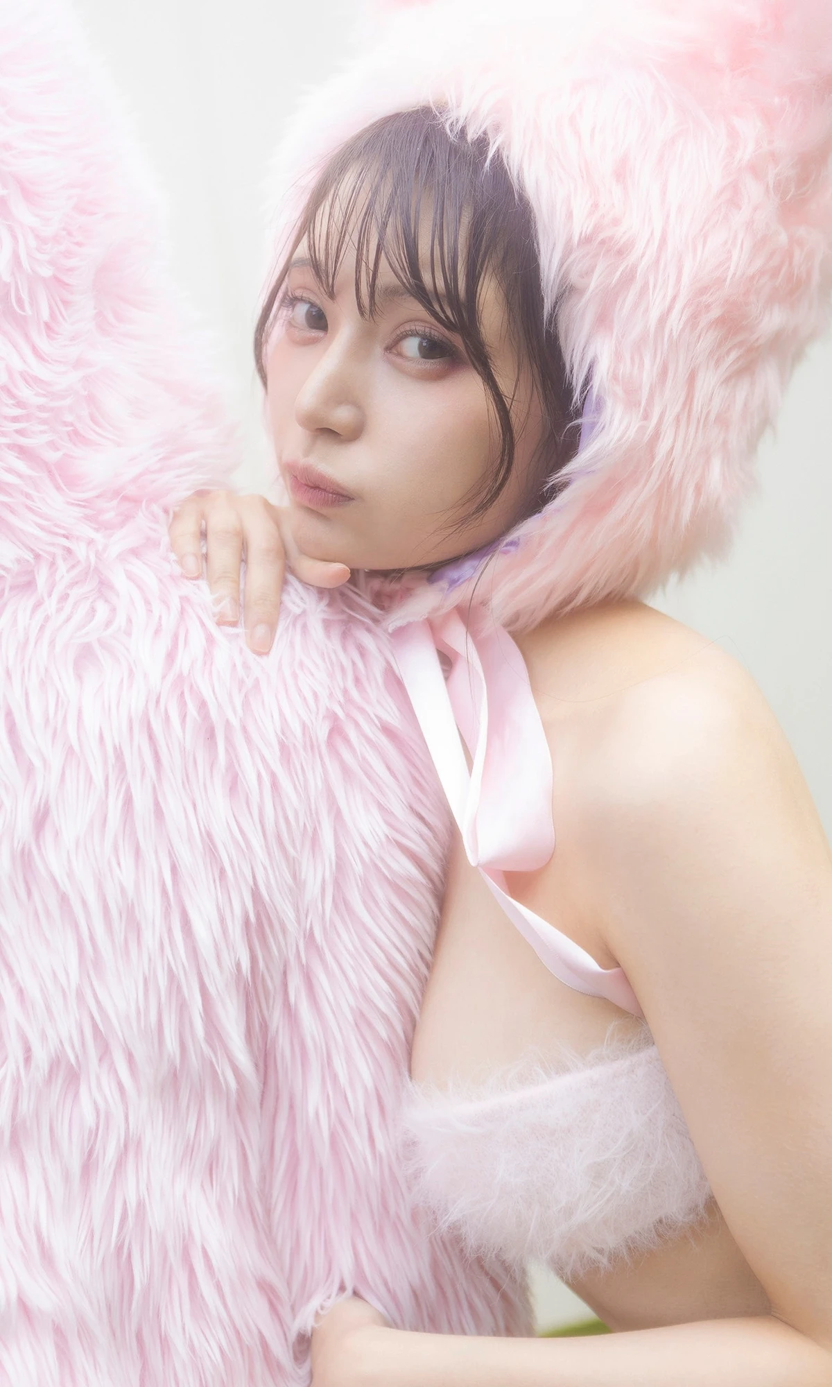 Sayaka Nitori 似鳥沙也加, 週プレ Photo Book 「好き好き好きずっと好き。」 Set.02 - P42