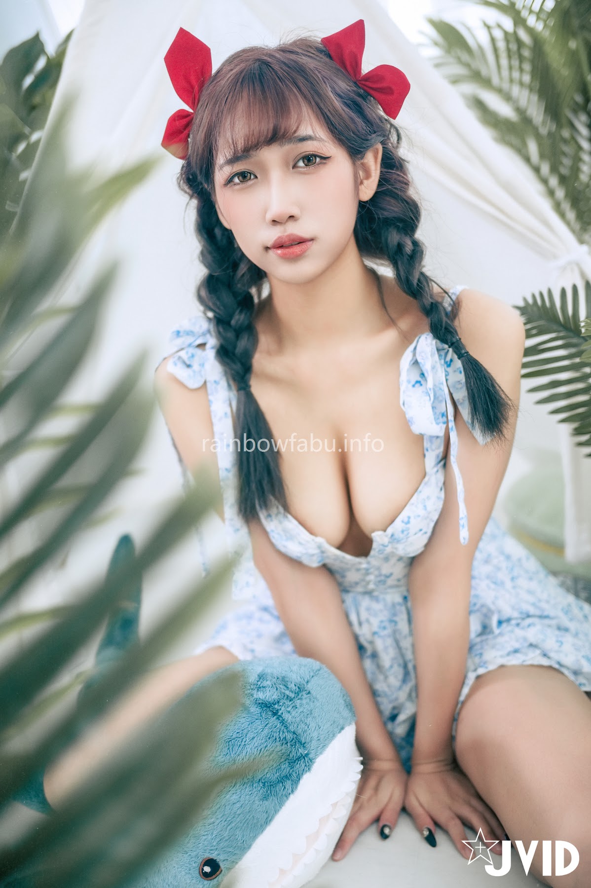 [JVID] 吳紫欣 – 戀愛感爆棚的野餐約會－紫欣❤️女友洋裝的肩帶滑下來了😳那乾脆就別穿了吧😍 - P39