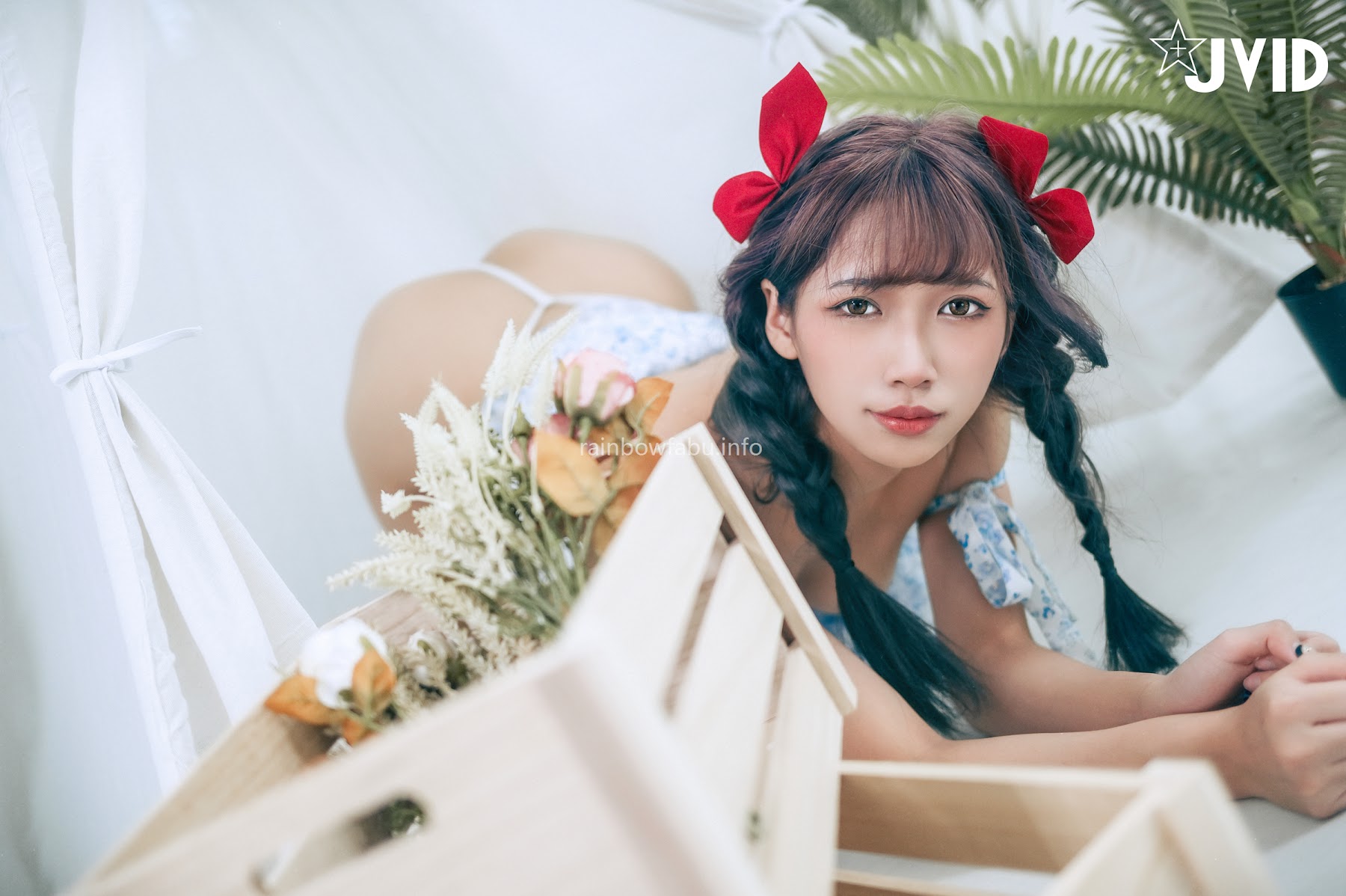 [JVID] 吳紫欣 – 戀愛感爆棚的野餐約會－紫欣❤️女友洋裝的肩帶滑下來了😳那乾脆就別穿了吧😍 - P72